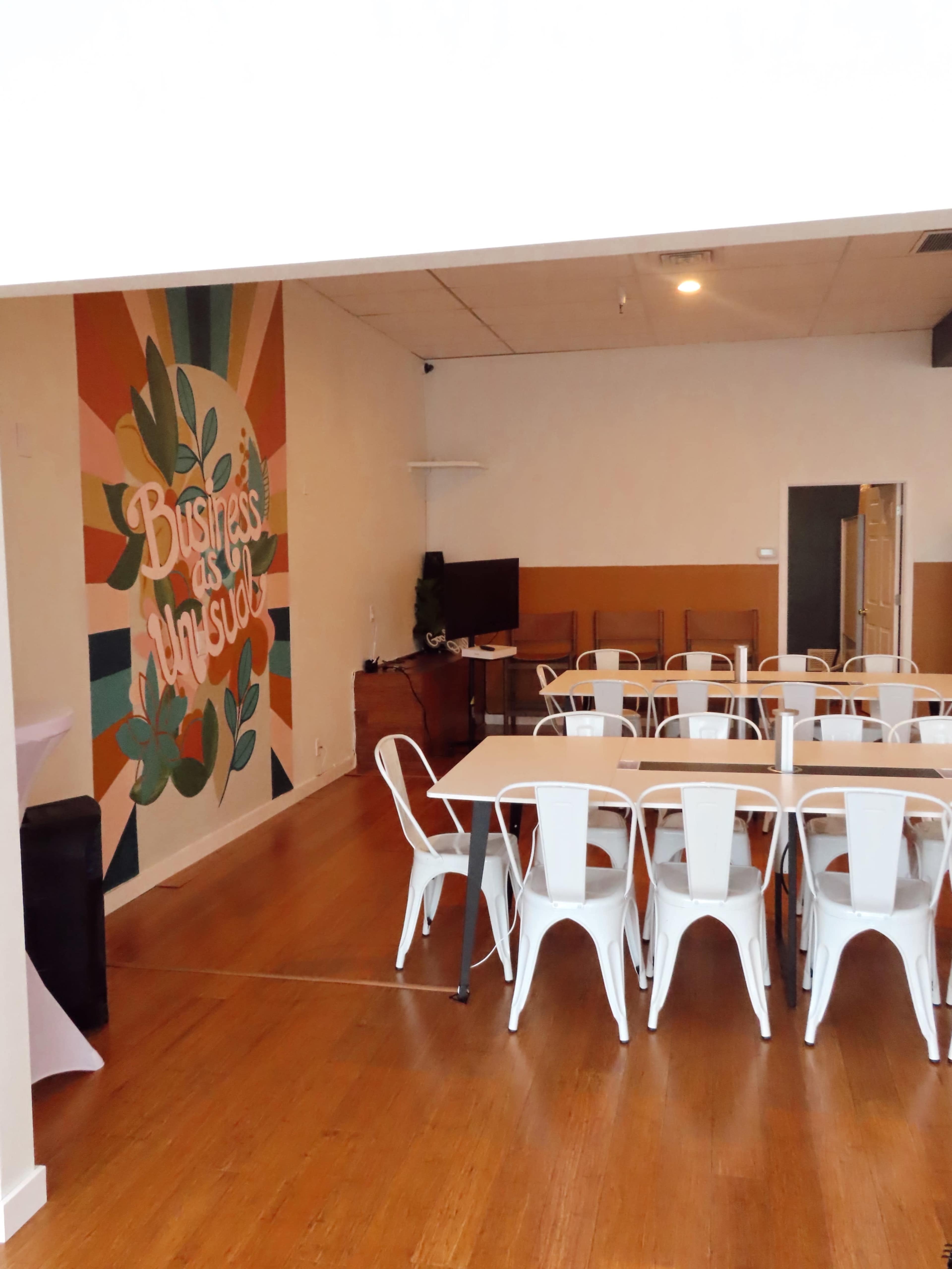 Downtown Puyallup Co-Working space designed by Women Entrepreneurs Image in Puyallup, Puyallup, Washington, WA