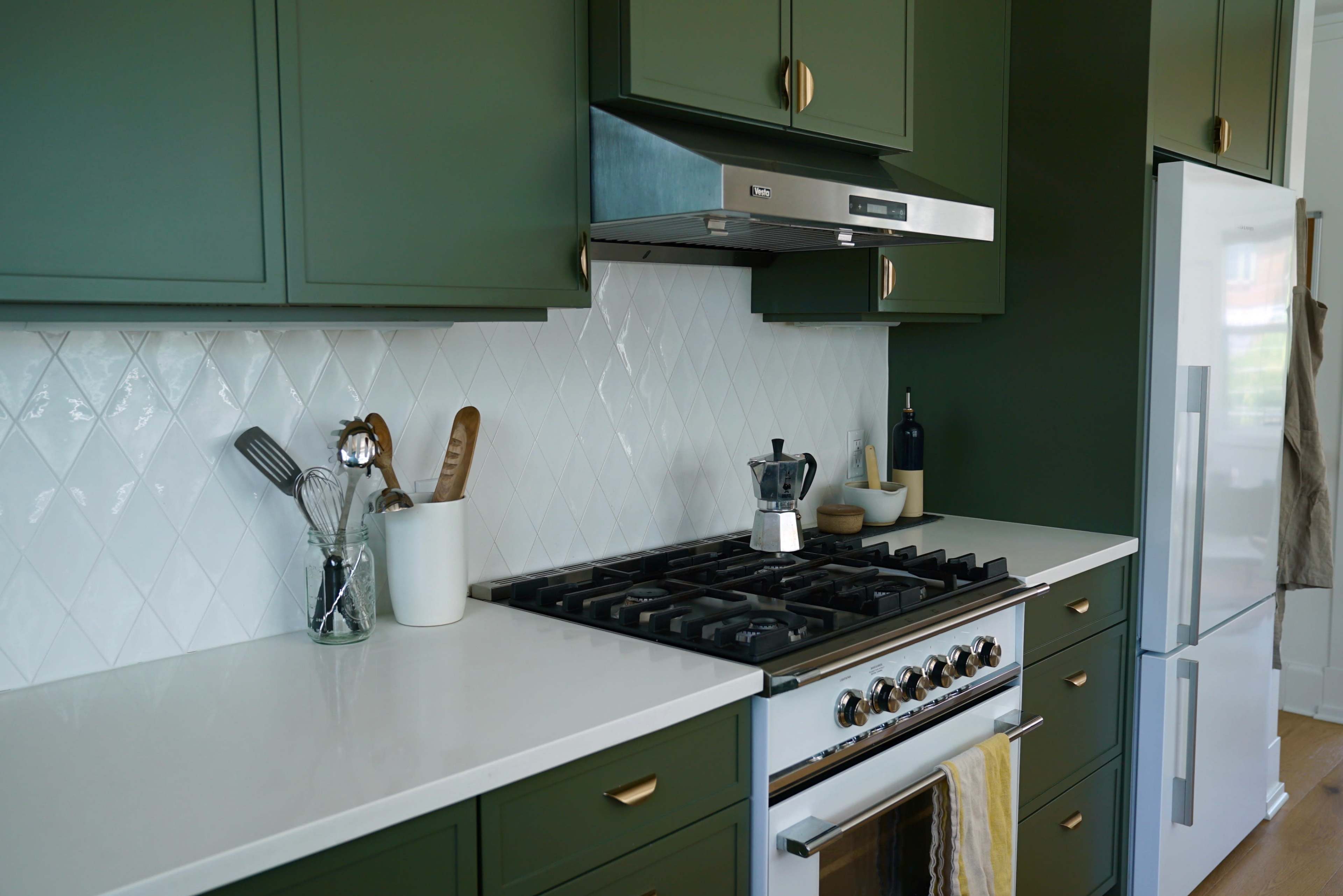 NEW LISTING! Modern, Light-Filled Green Lake Home Image in Green Lake, Seattle, WA