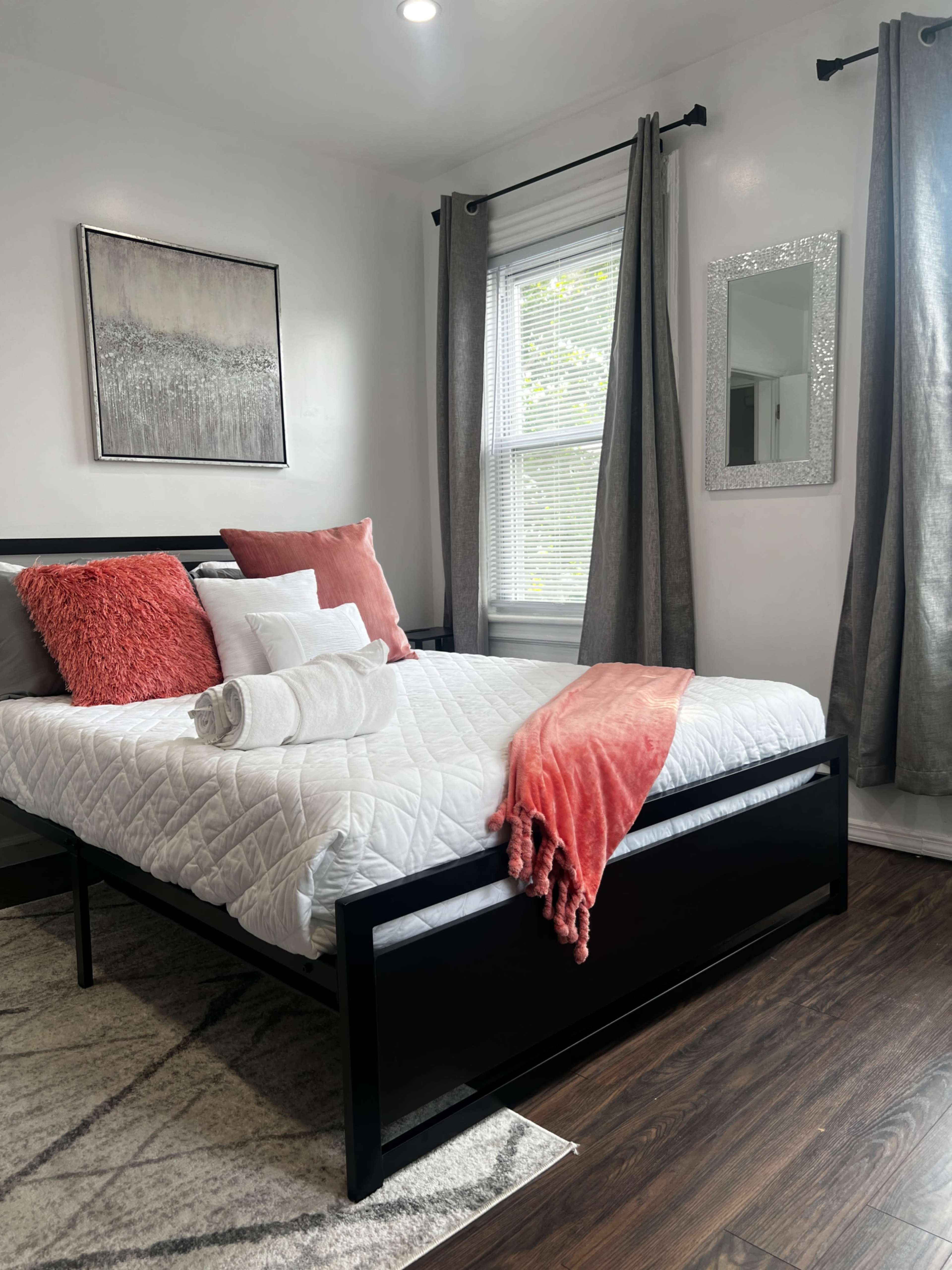 New Rochelle Chic Retreat Image in New Rochelle, New Rochelle, NY