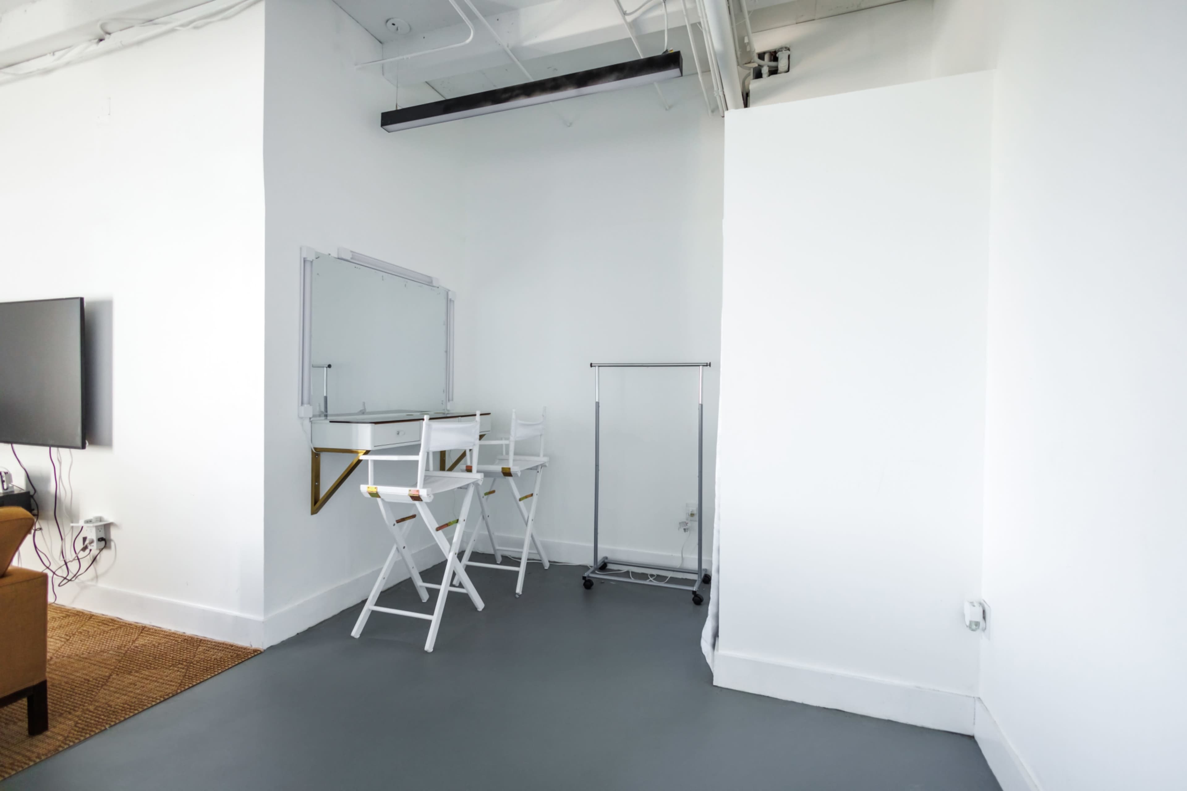 Natural Light Studio Image in North Miami Beach, Miami, FL