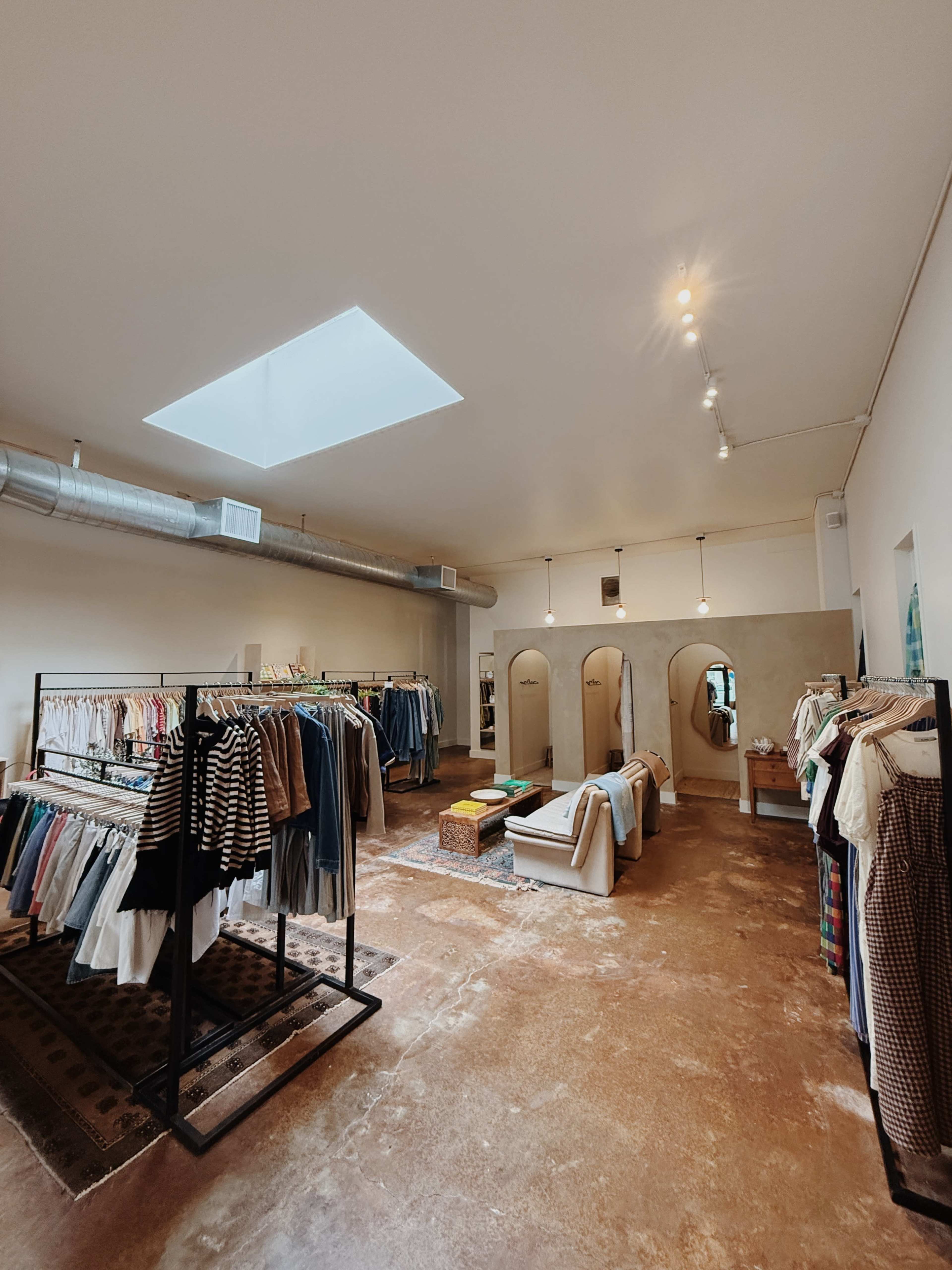 West Seattle Retail Gathering Space Image in North Admiral, SEATTLE, WA