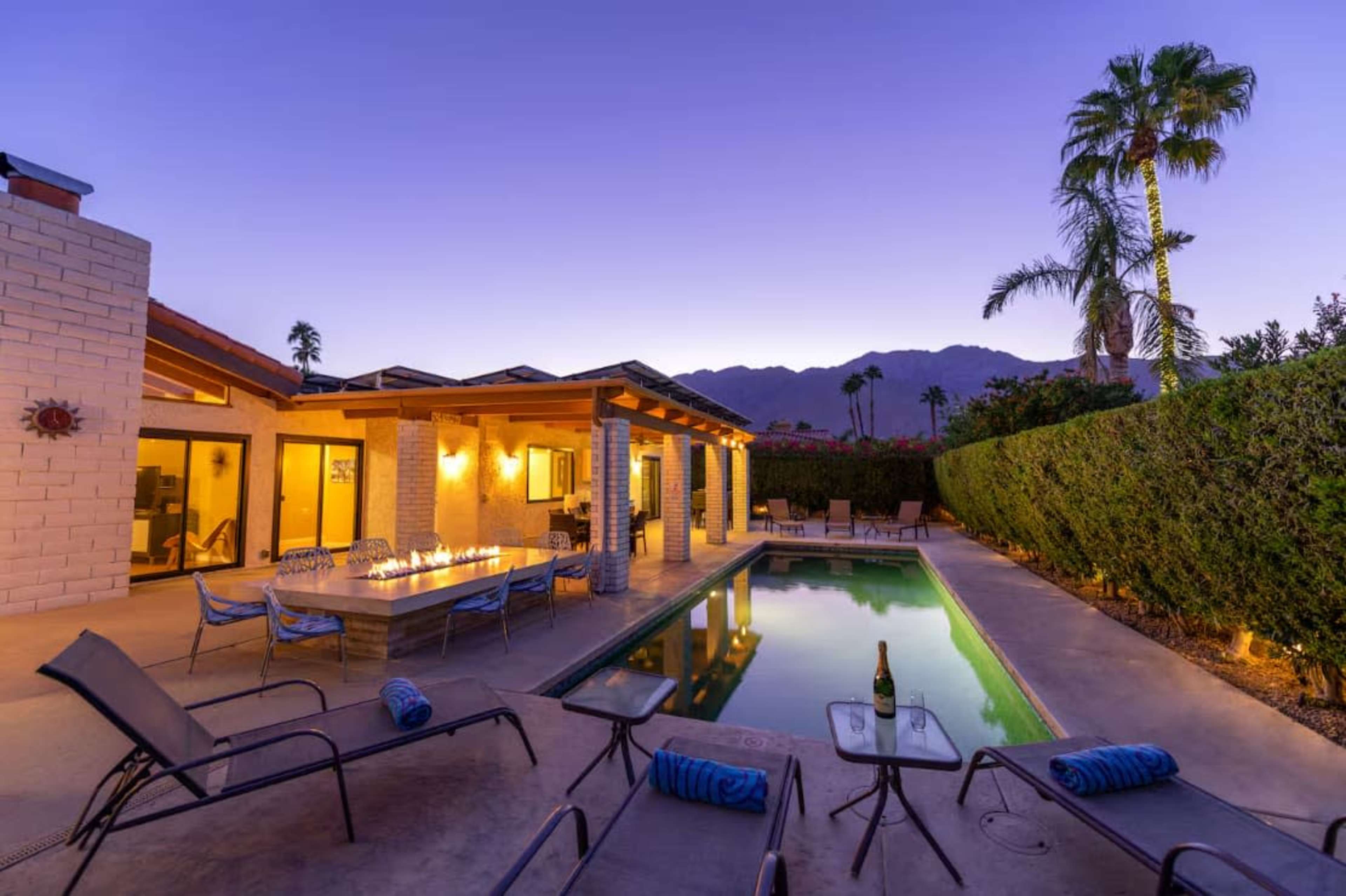 Spacious Light-Filled Home — Ideal for Photo, Video & Creative Projects Image in Palm Springs, Palm Springs, CA