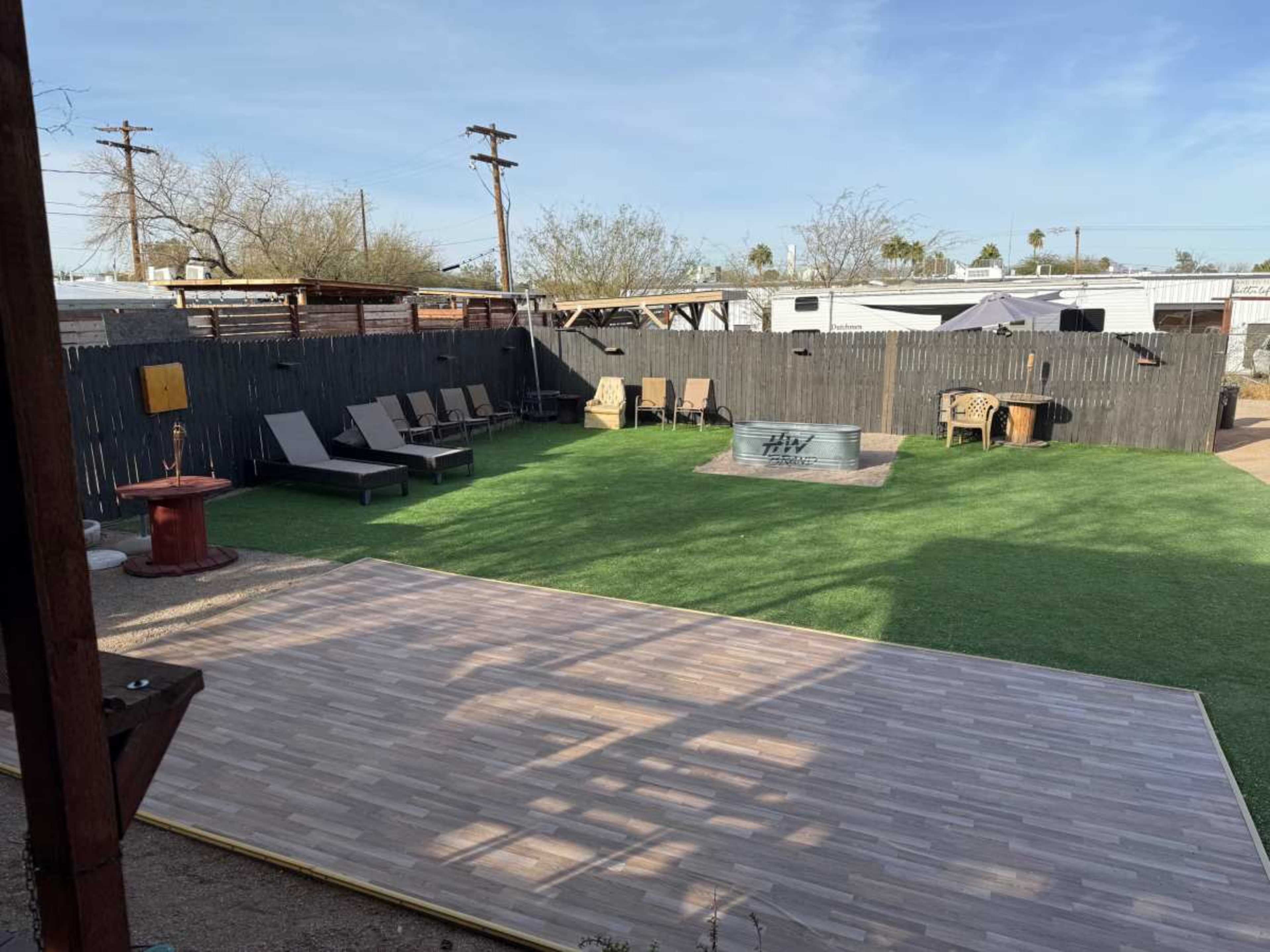 Midtown Deck Venue w/ huge BackYard & Outdoor Games Image in Grant/Glenn, Tucson, AZ