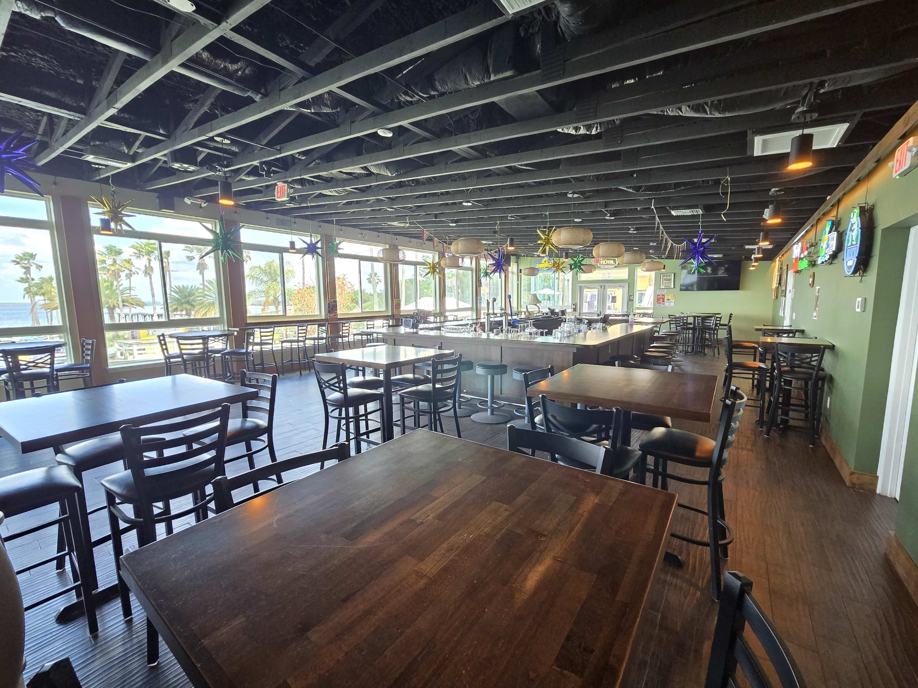 Lakeside Waterfront Event Venue for Weddings, Parties & Corporate Events Image in Black Hammock, Oviedo, FL