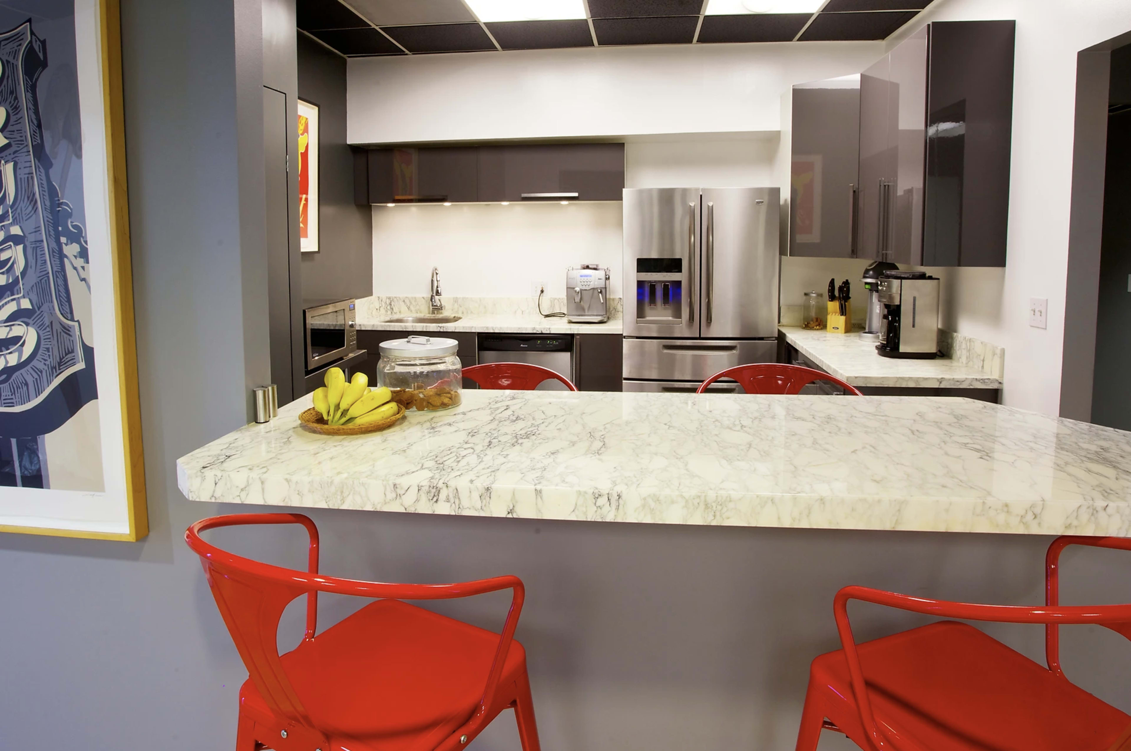 Private Office in a Stylish Modern Space Image in Beverly Hills, Beverly Hills, CA