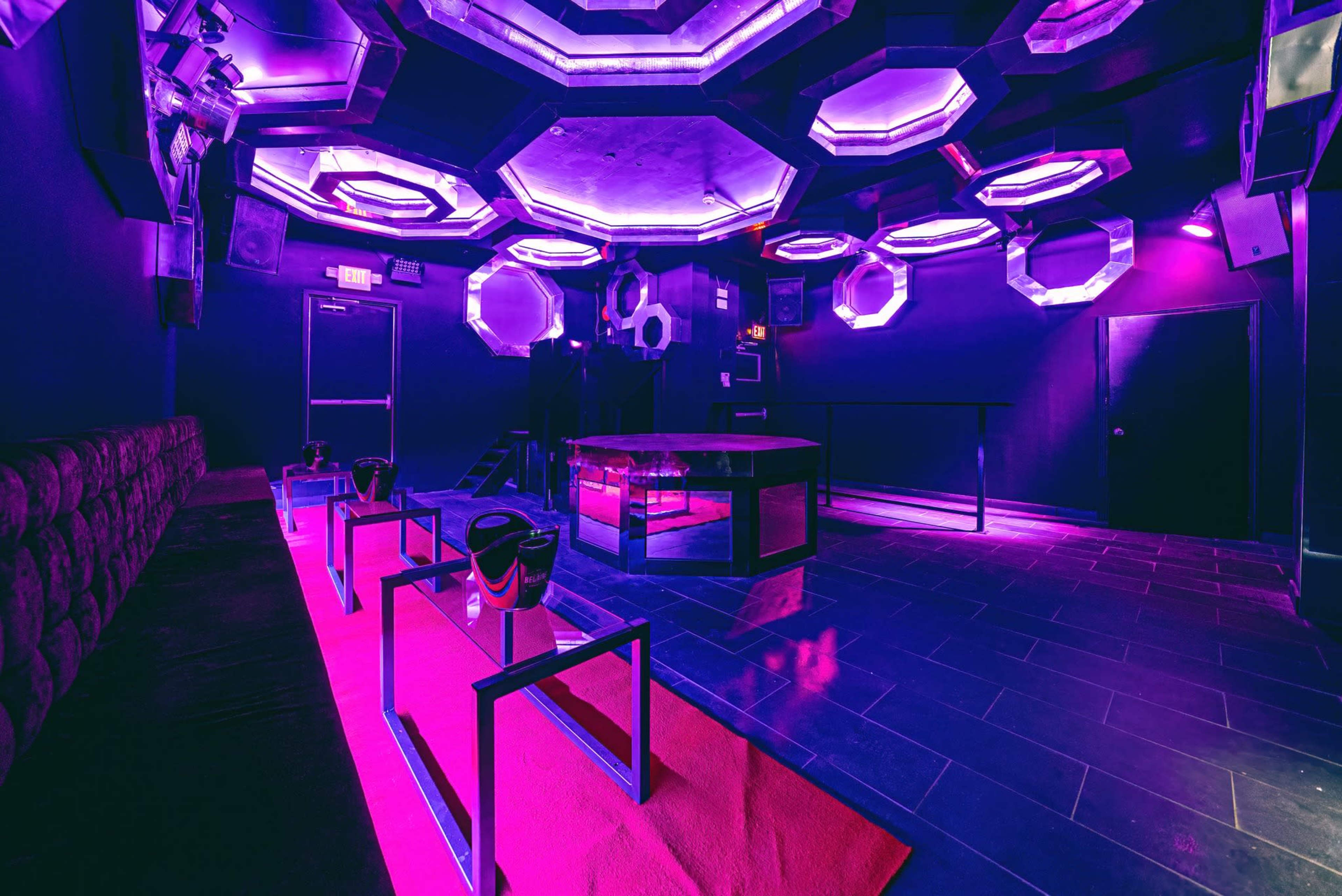 Spacious Downtown Hamilton Night Club  with Modern Elegance Image in Beasley, hamilton, ON