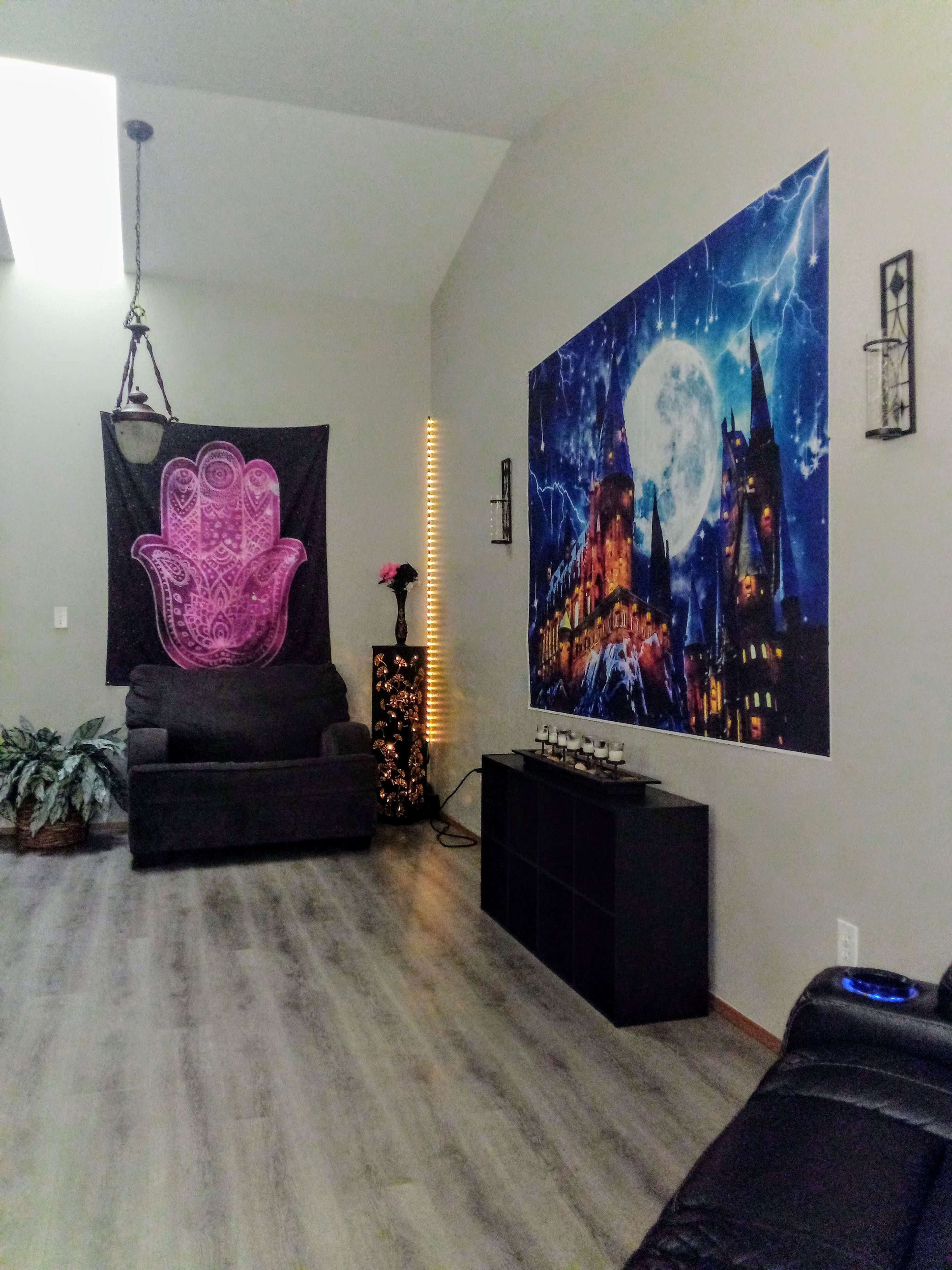 Euphoric Living Room With Indoor Fireplace in South Hill Image in , Puyallup, WA