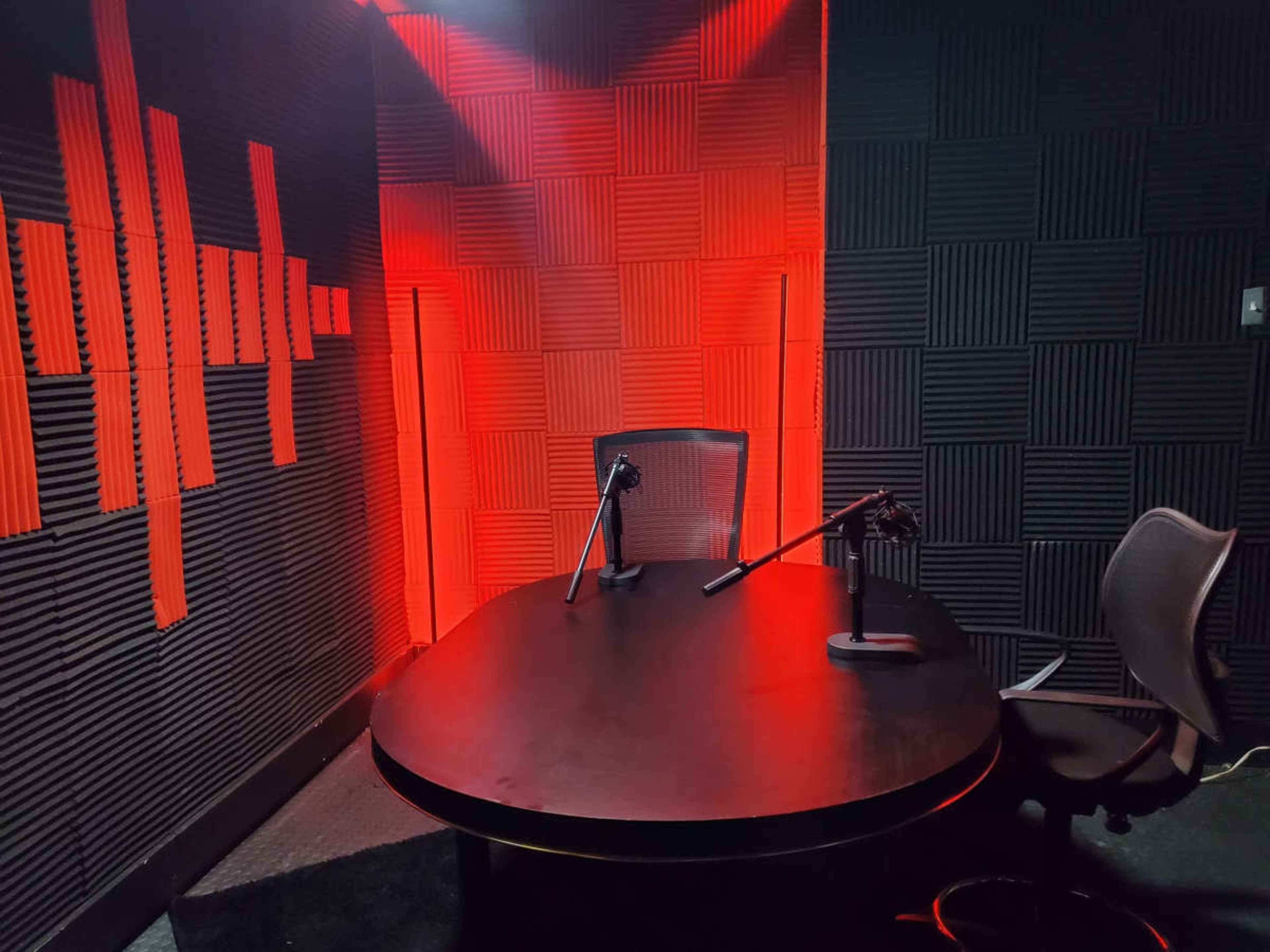 BIG SPACIOUS PODCAST ROOM. Image in Garfield Park, Chicago, IL