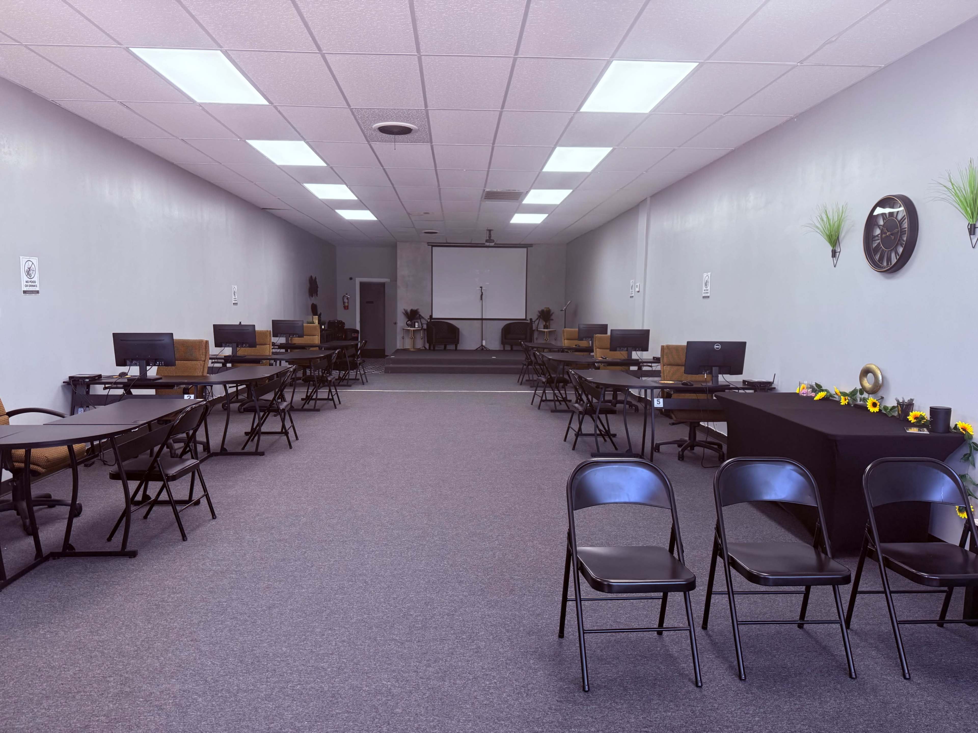 Executive Business Hub | Fort Worth Training Room, Podcast Studio & Meeting Space Image in Fort Worth, Fort Worth, TX