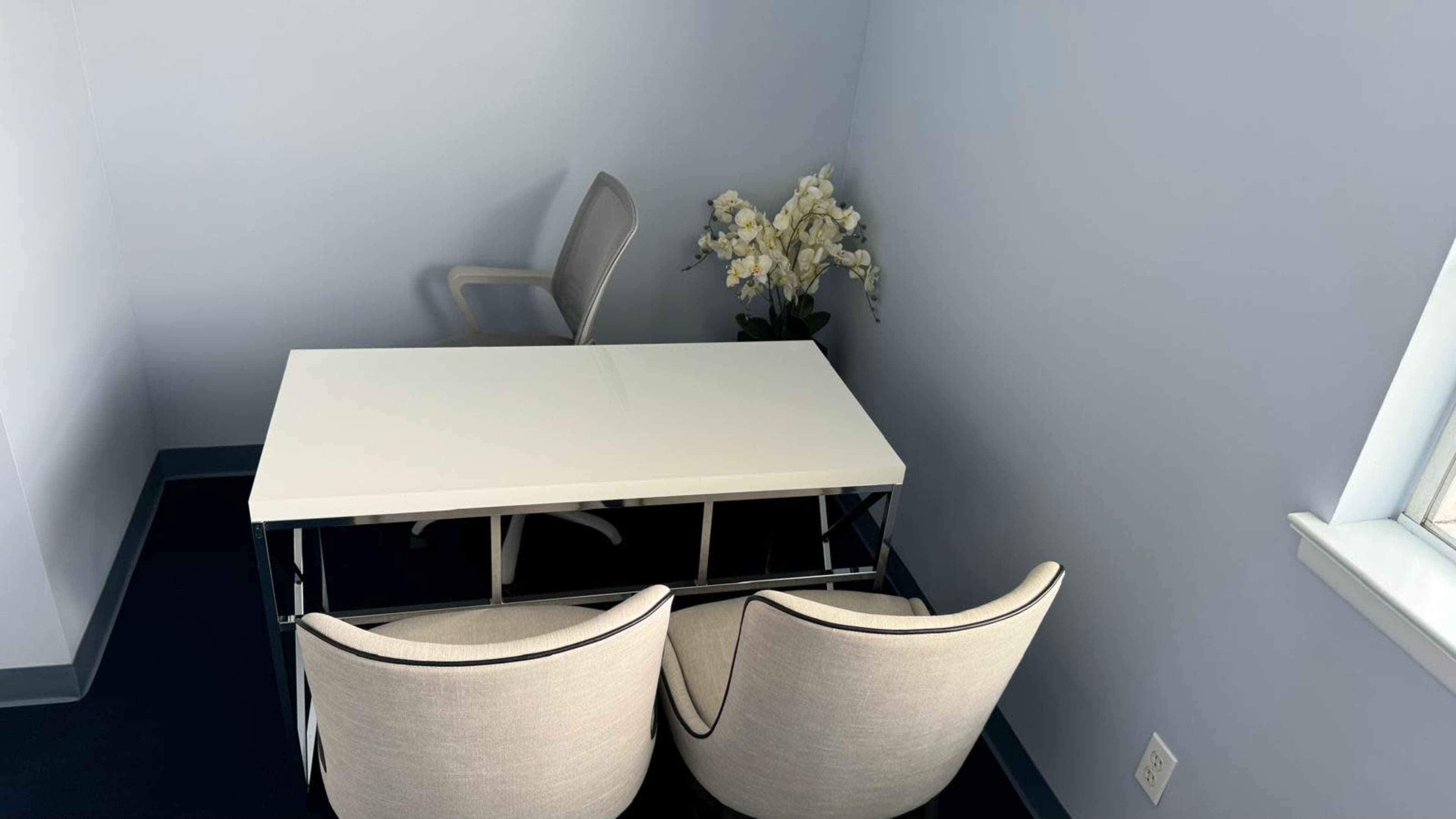 Quiet office space located in an office suite Image in Stratford, Stratford, CT