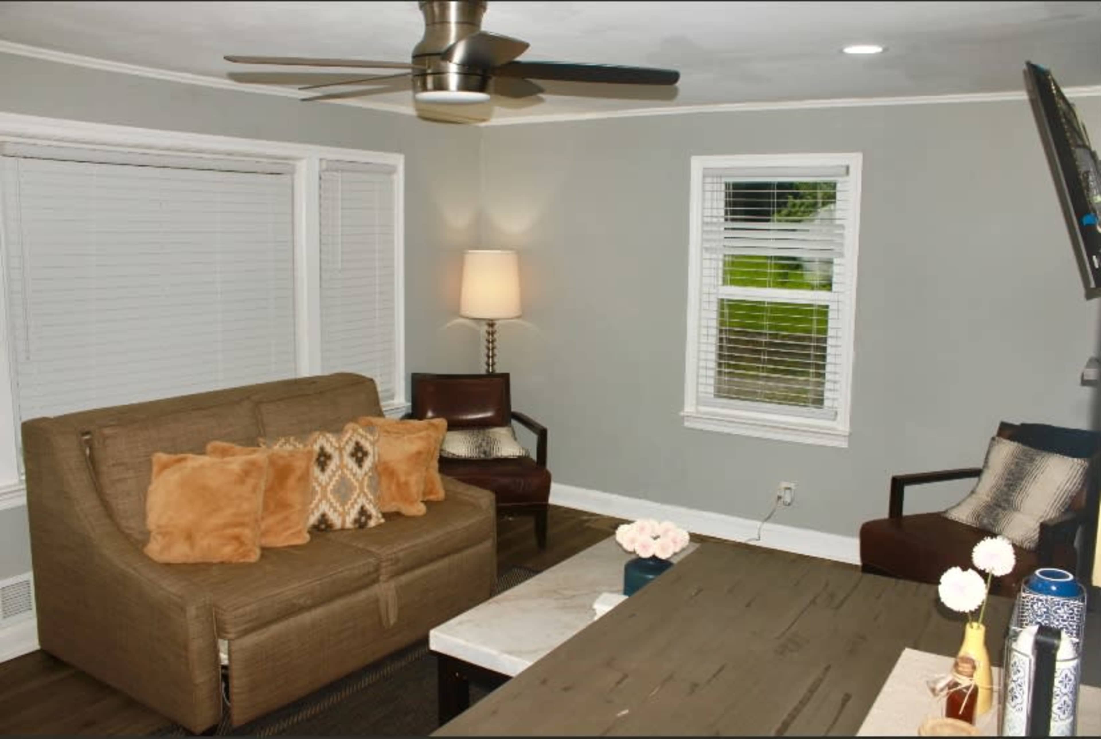 The Cutest Cottage Image in Cascade Road, Atlanta, GA