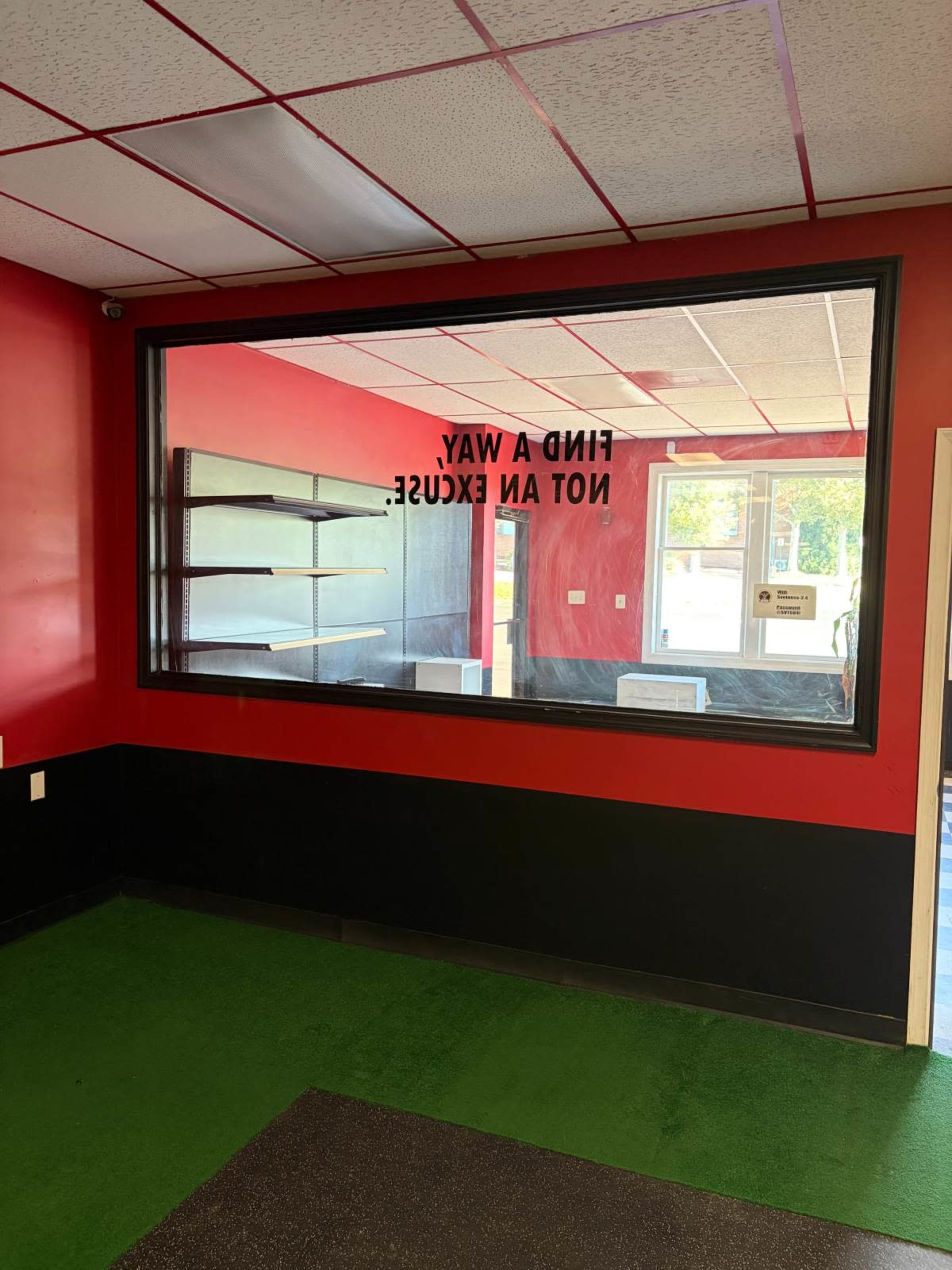 Spacious Fitness Studio with Mirrors & Turf — The Perfect Space for Your Next Session Image in Leesburg, Leesburg, VA
