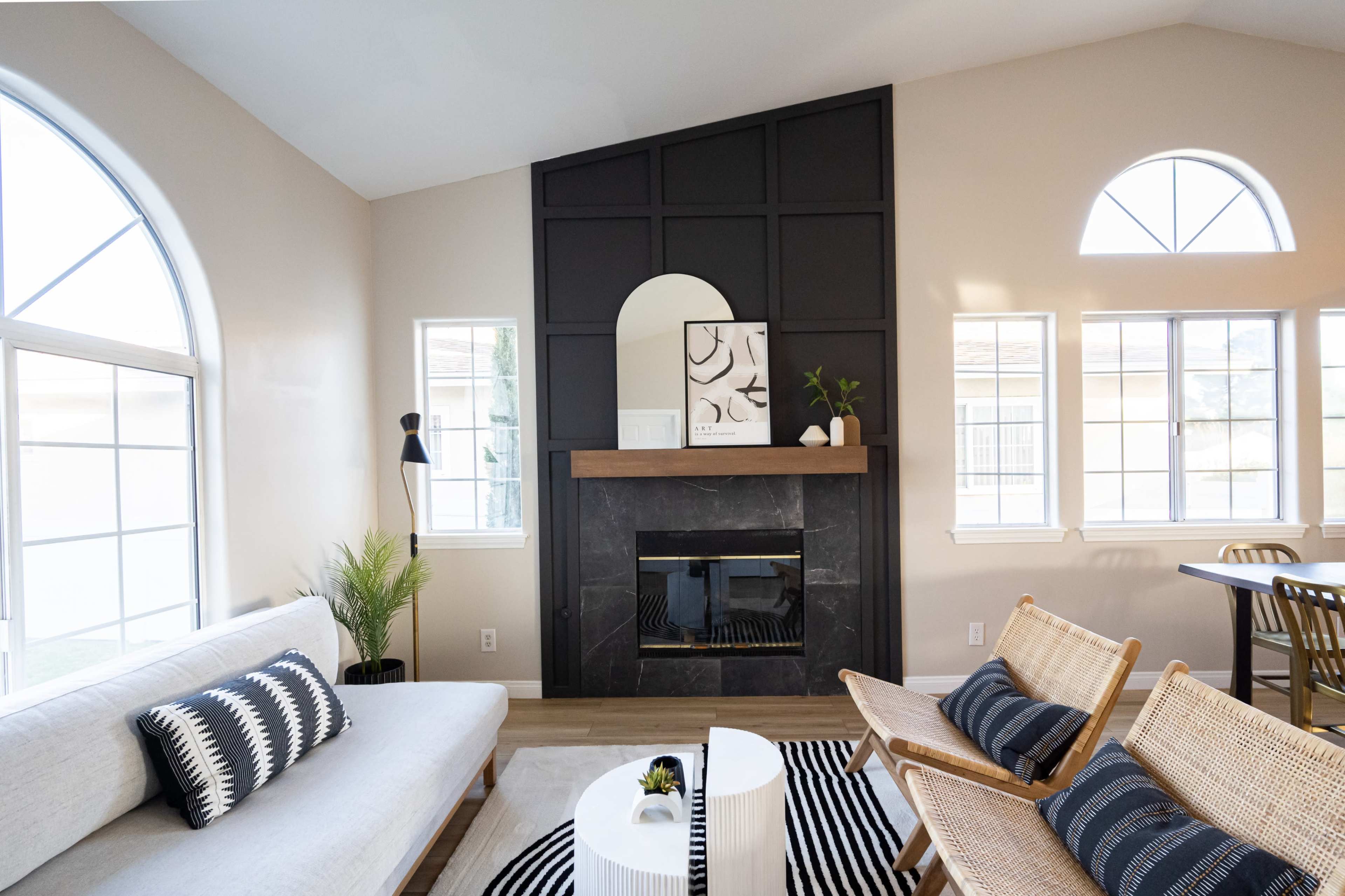 Modern trendy home with lovely backyard Image in Loma Alta, Oceanside, CA