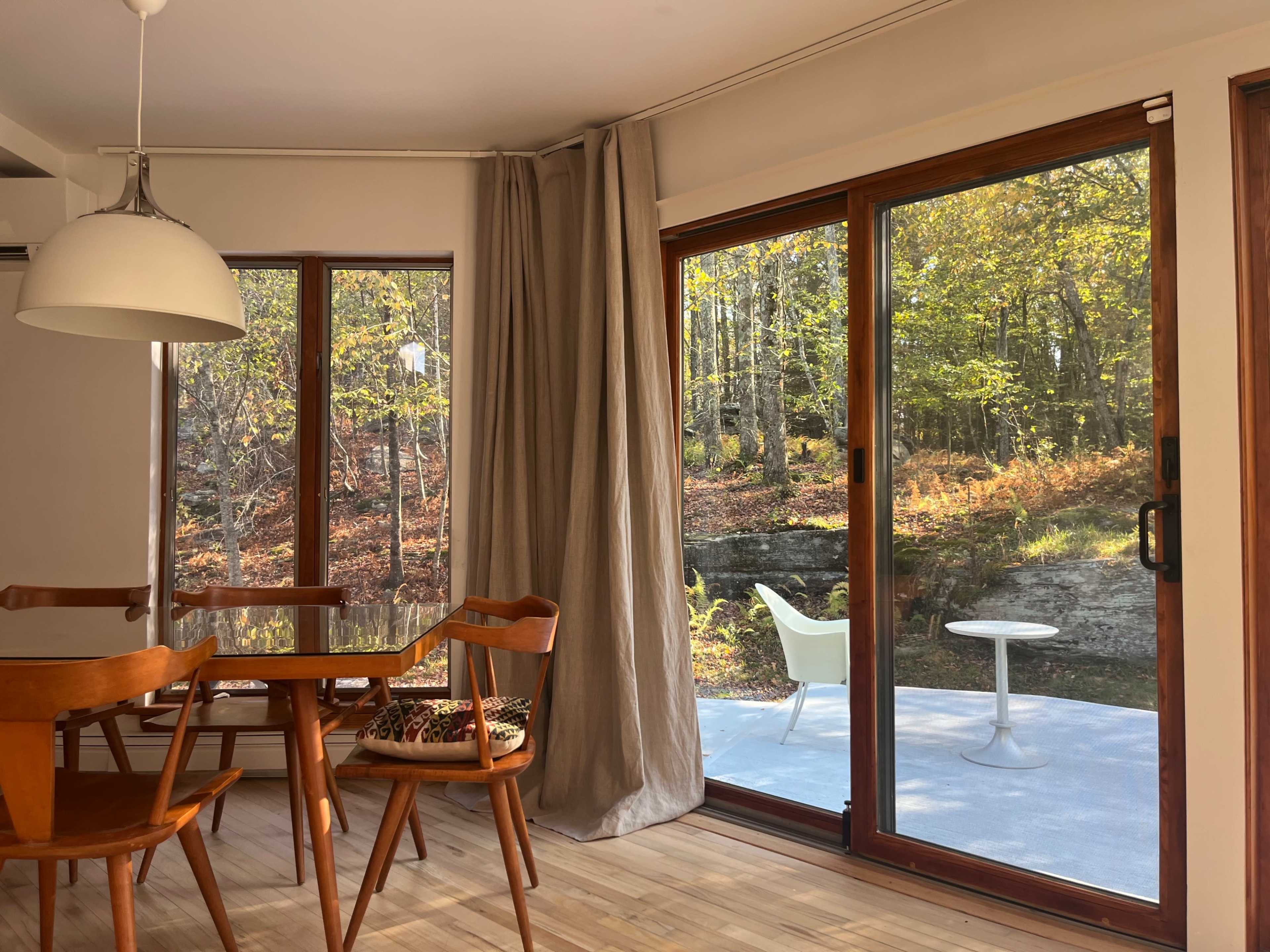 Catskills Contemporary on the edge of a mature forest Image in Callicoon, Jeffersonville, NY