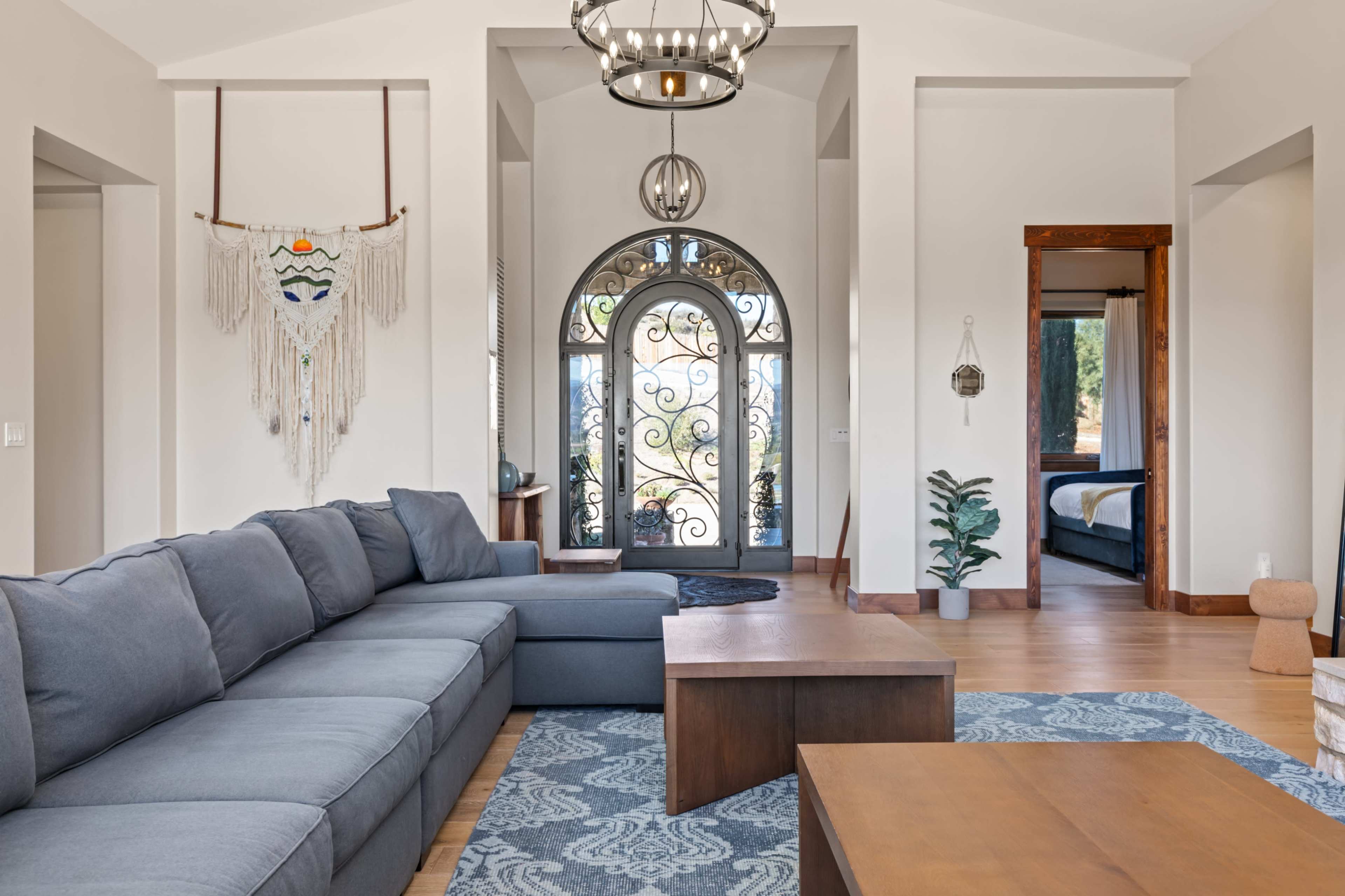 Villa de la Sky Ranch | Sprawling Tuscan Villa in Wine Country Image in , Temecula, CA