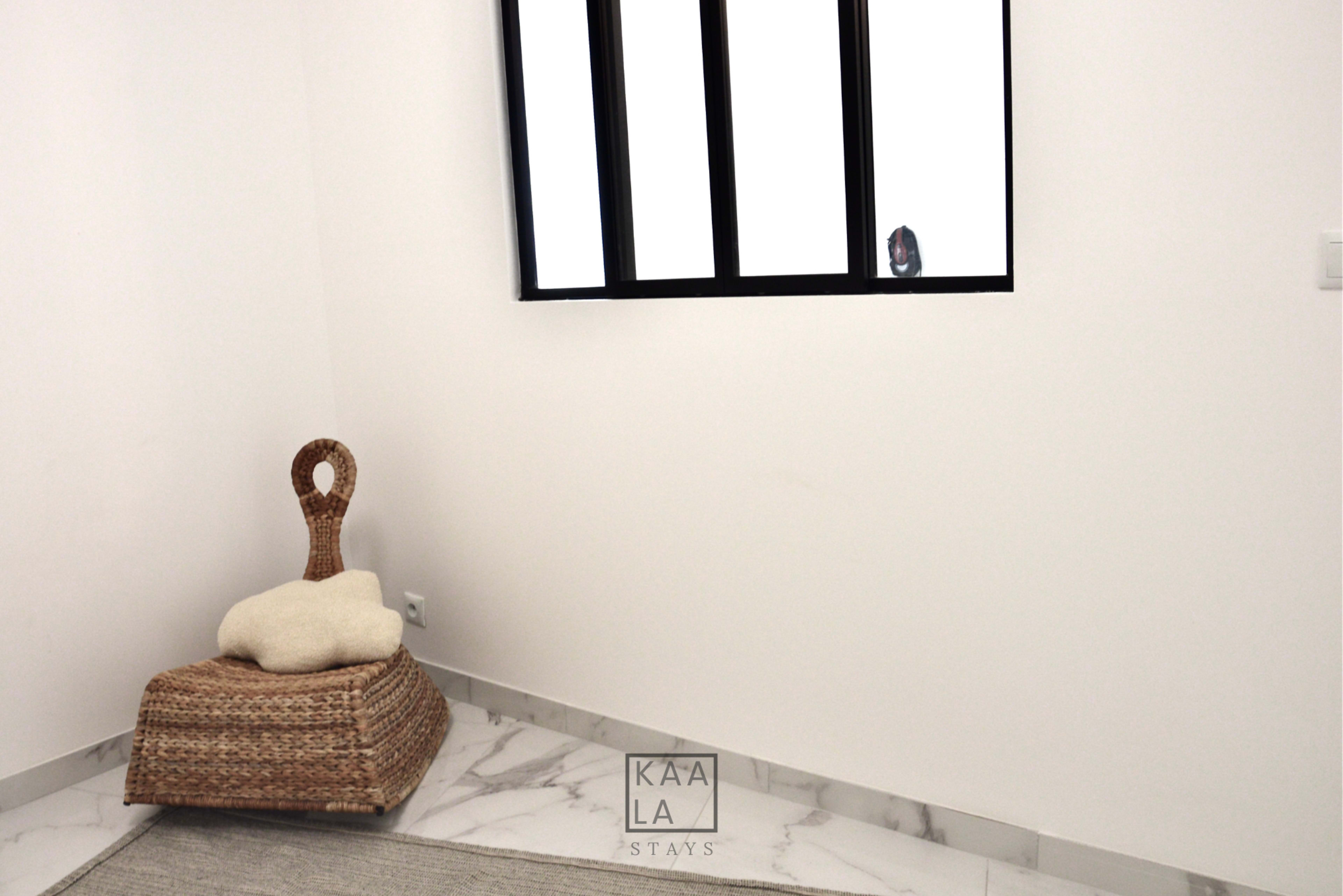 Appartement moderne en centre urbain avec vue sur le lac Image dans , LOGNES, 
