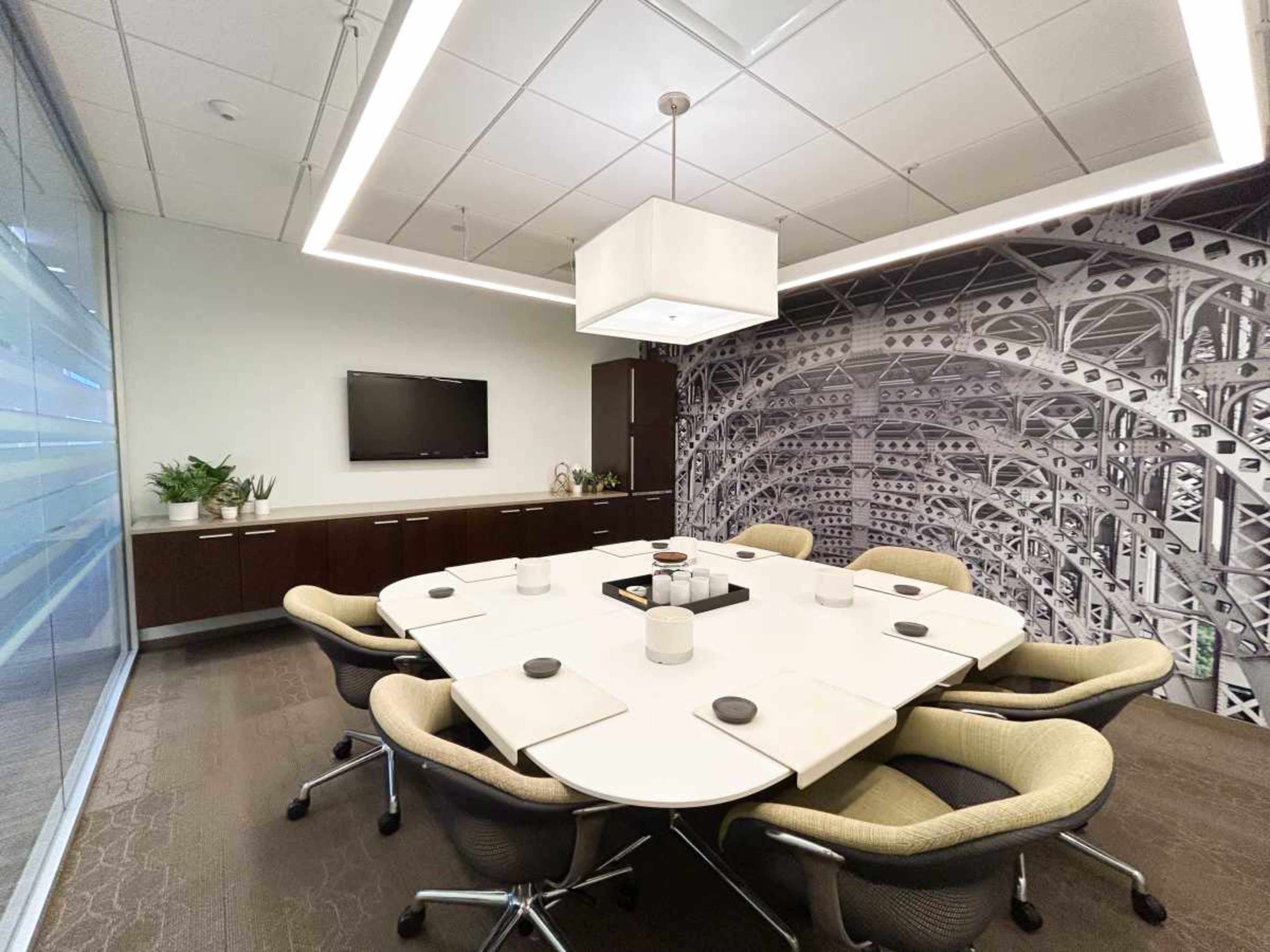 Executive Huddle Room Image in Schaumburg Township, Schaumburg, IL