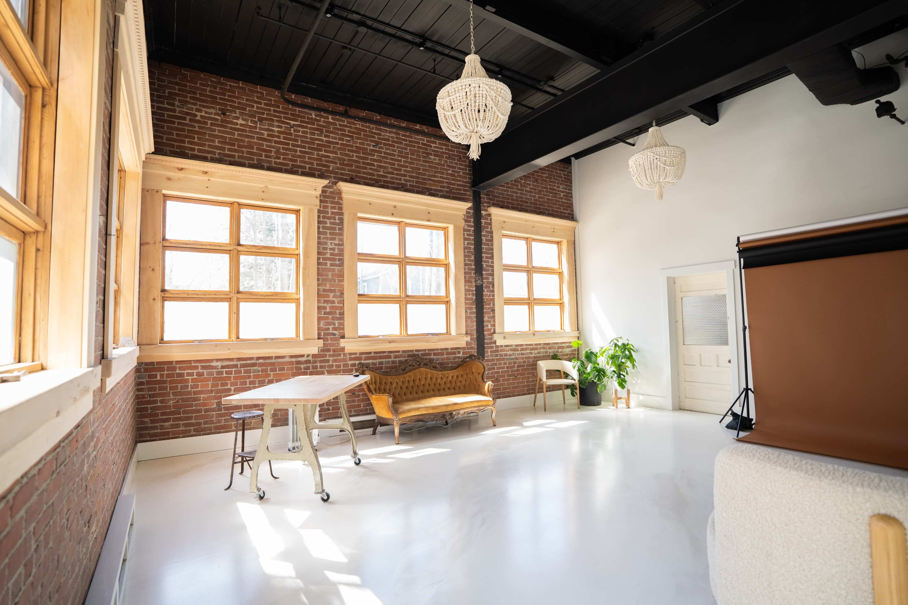 Natural Light Mill Studio near Nashua NH Image in Pepperell, Pepperell, MA