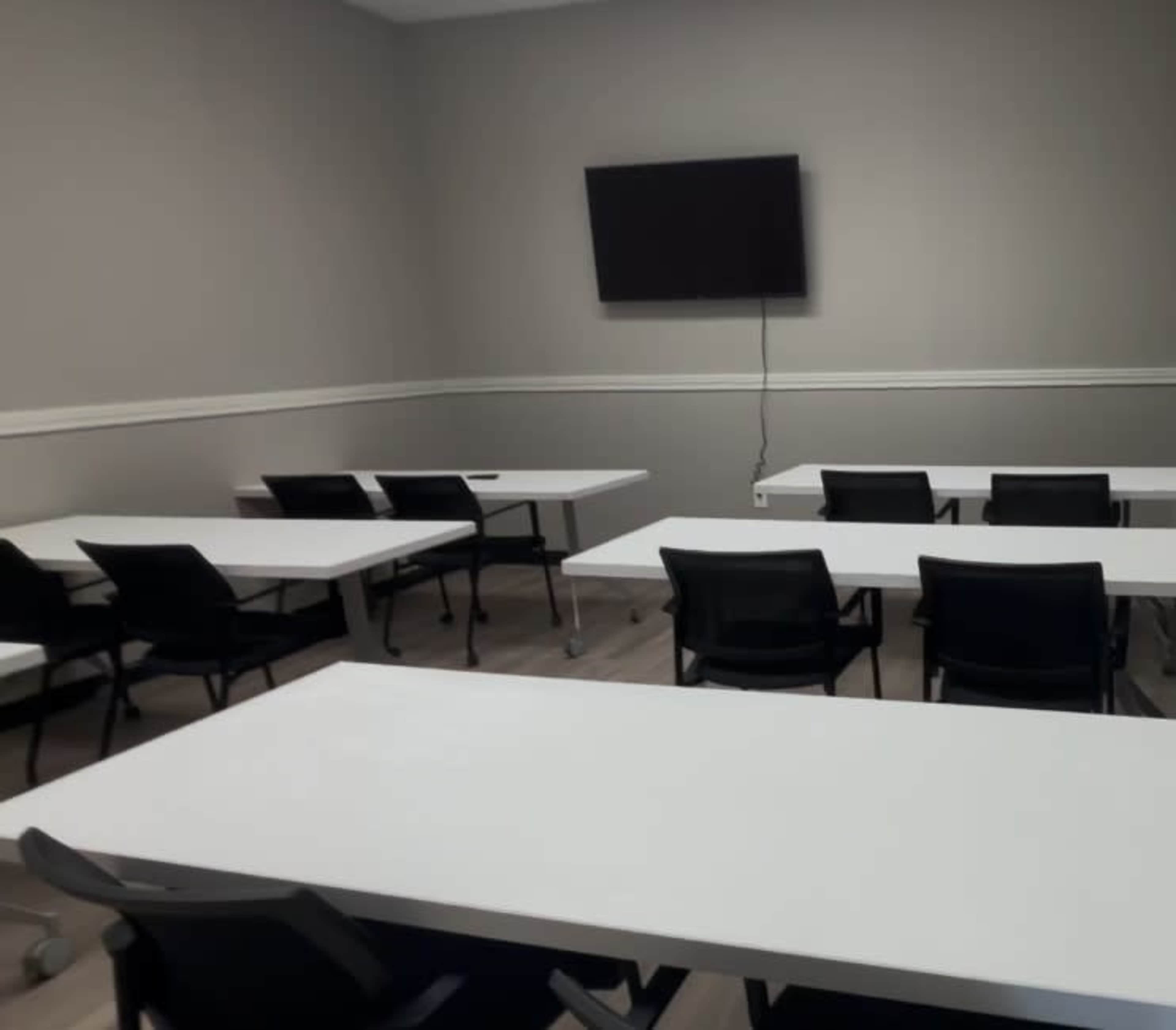 Affordable Event Space in Cincinnati, OH with Great Parking! Image in Woodlawn, Cincinnati, OH