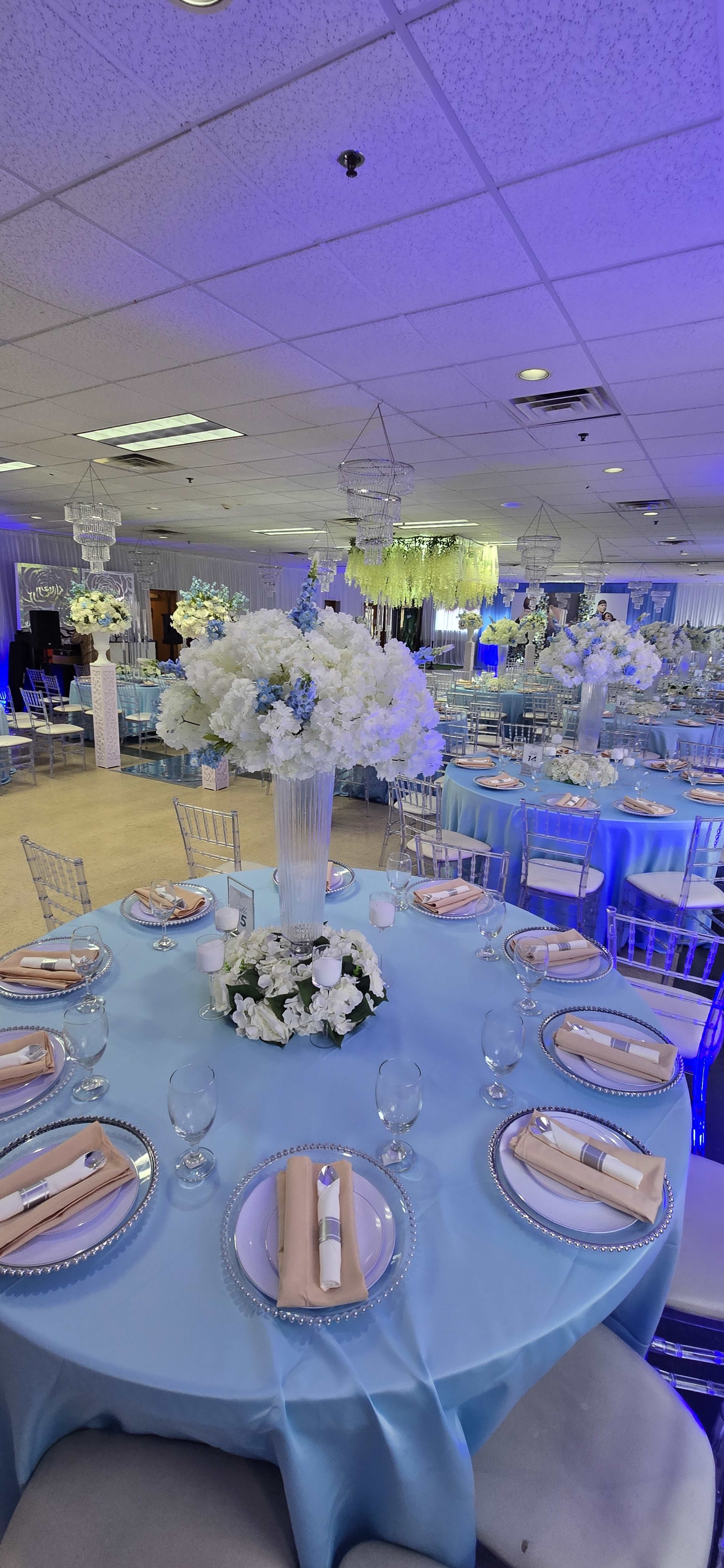 An Urban Event hall with roomy atmosphere Image in Mission Heights, Brookfield, WI