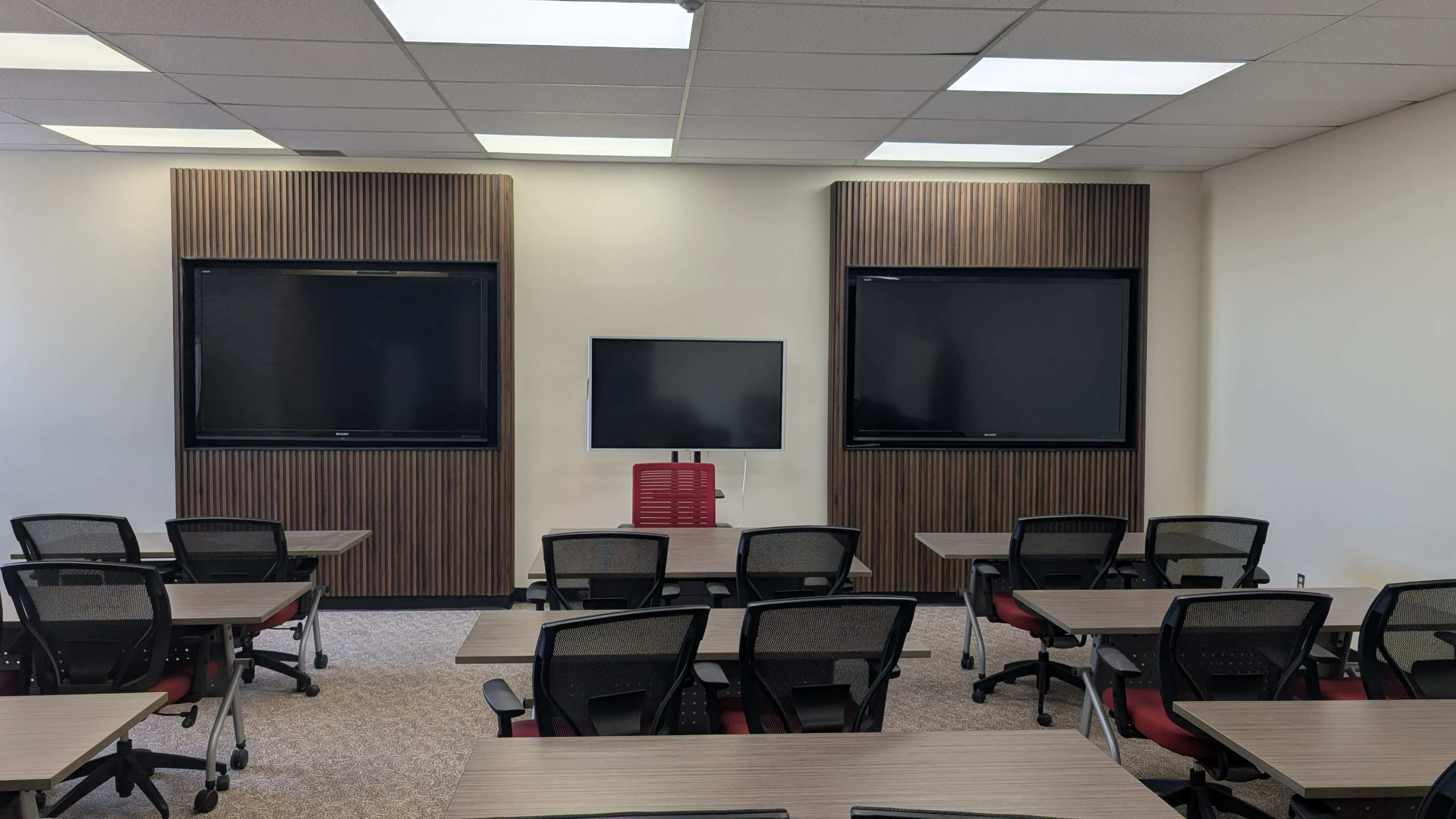 Corporate Learning and Meeting Space Image in Danforth Village, Toronto, ON