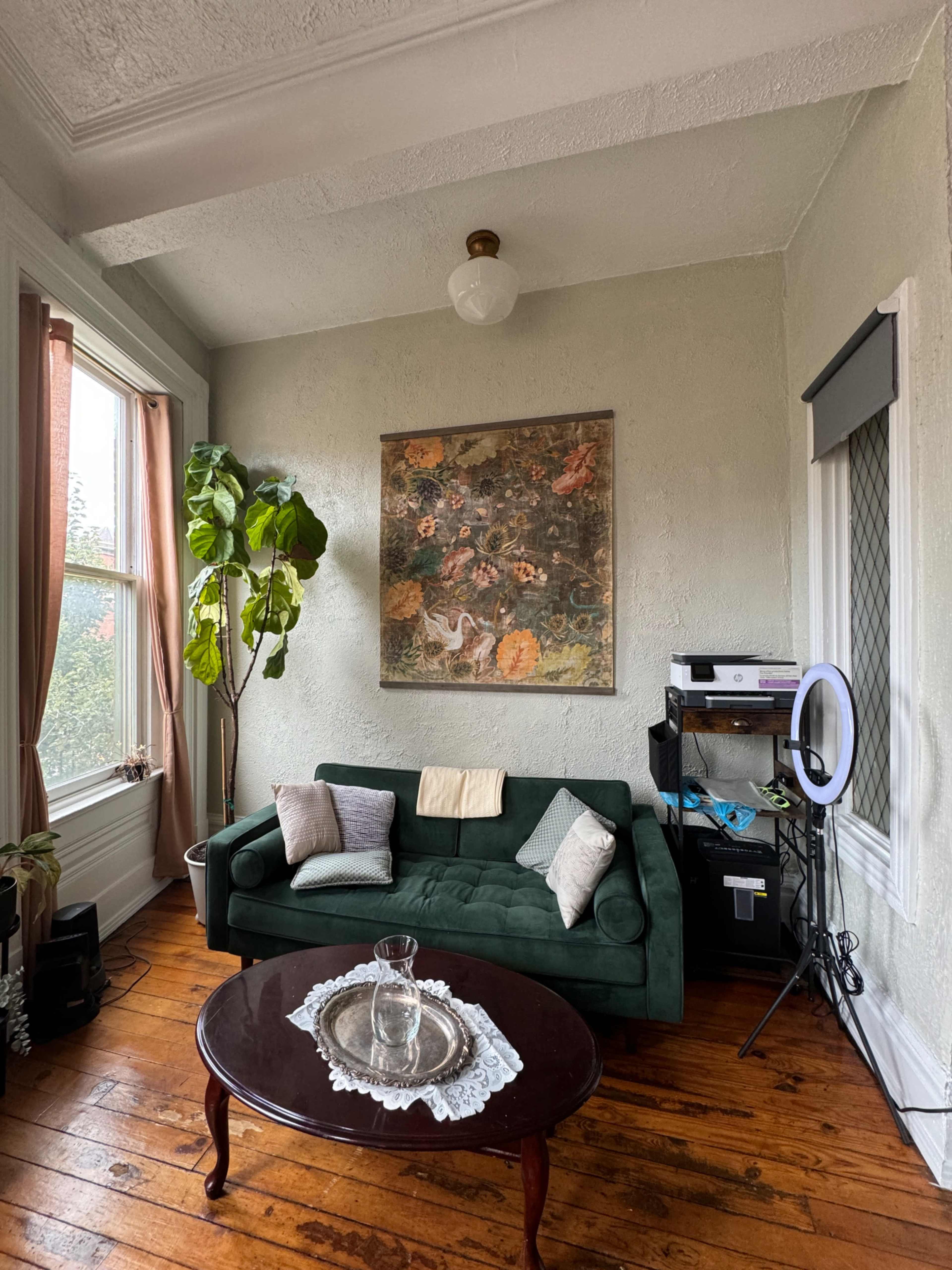 Cozy meeting space Image in Lower Lawrenceville, Pittsburgh, PA