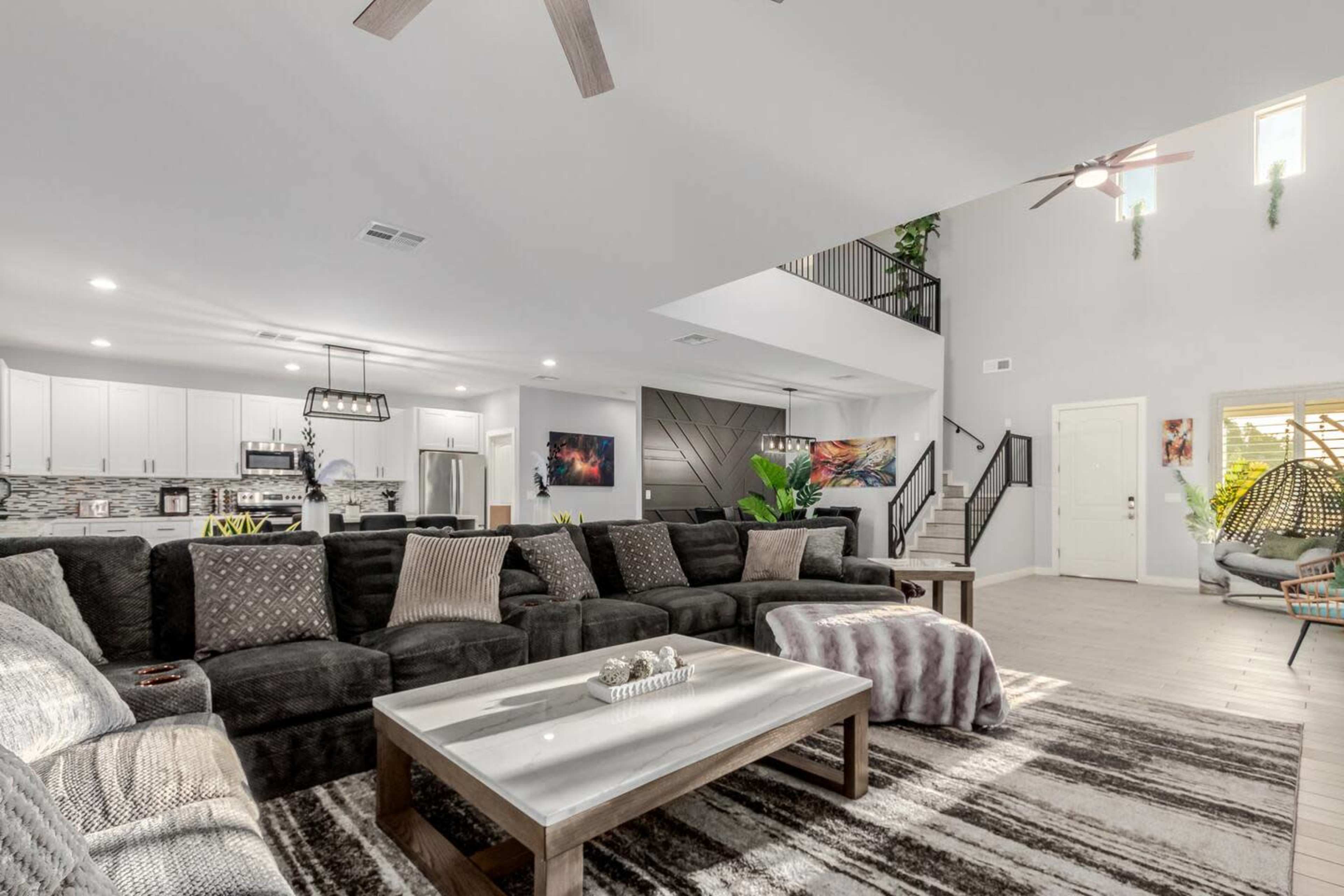 Modern Desert Oasis with Pool & Natural Light – Perfect for Productions & Meetings Image in Paradise Valley Village, Phoenix, AZ