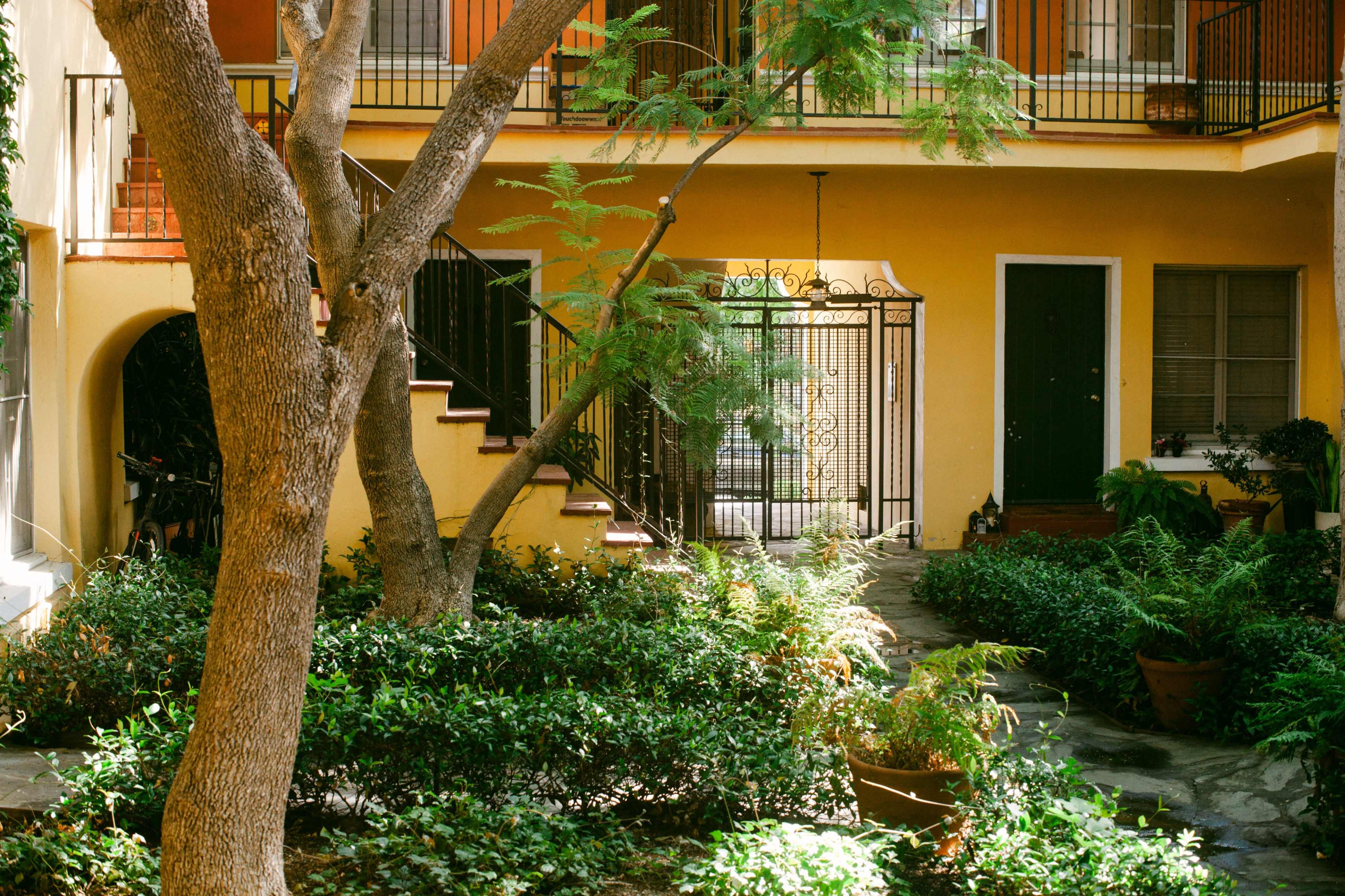 Bohemian Courtyard Image in Central LA, Los Angeles, CA