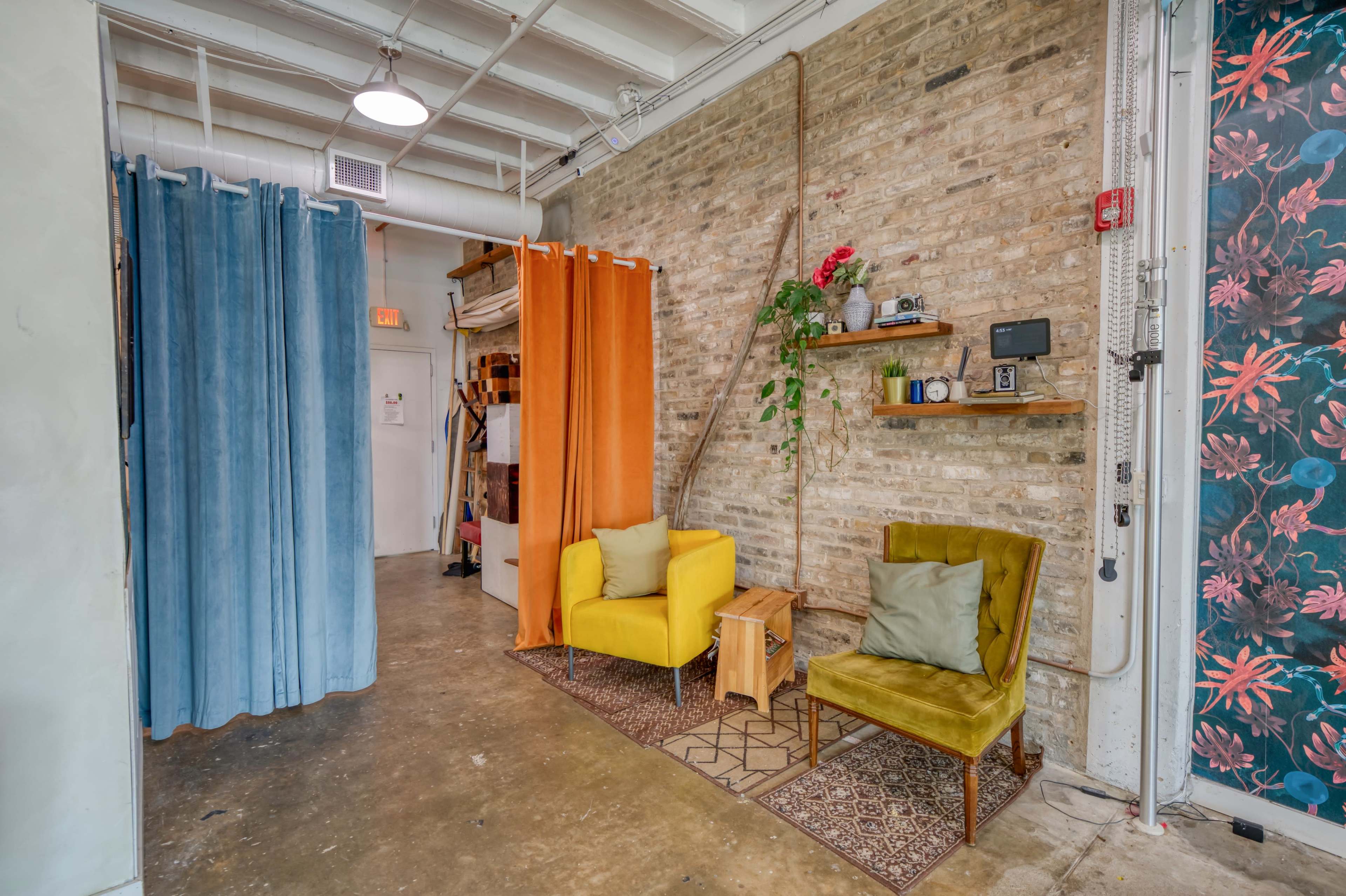 Photo Studio in Downtown San Antonio Near the Historic Pearl - Studio A Image in Dignowity Hill, san antonio, TX