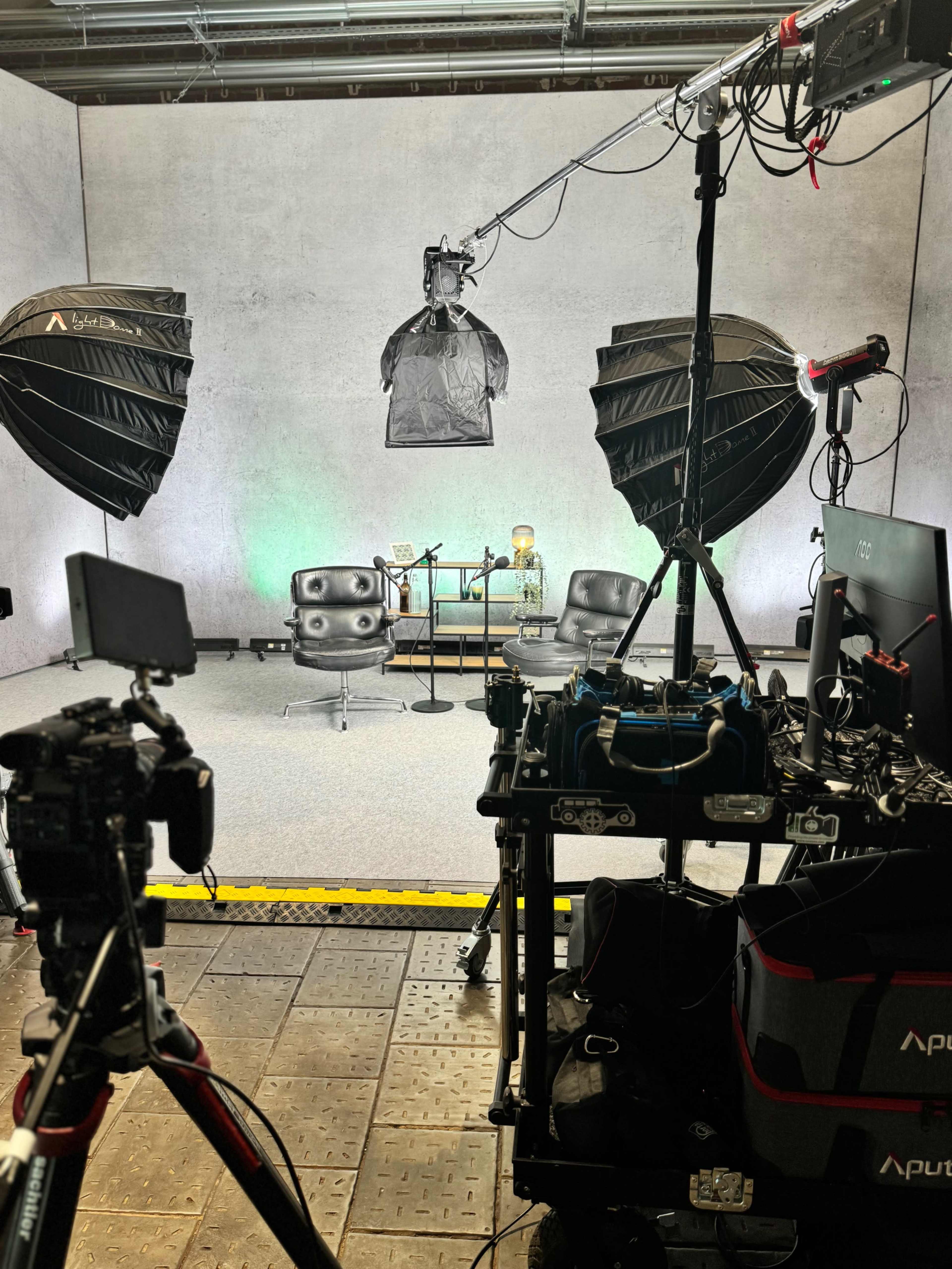 Studio for Press Conference, Live-Streamings and Greenscreen Production Bild in Mülheim, Cologne, 