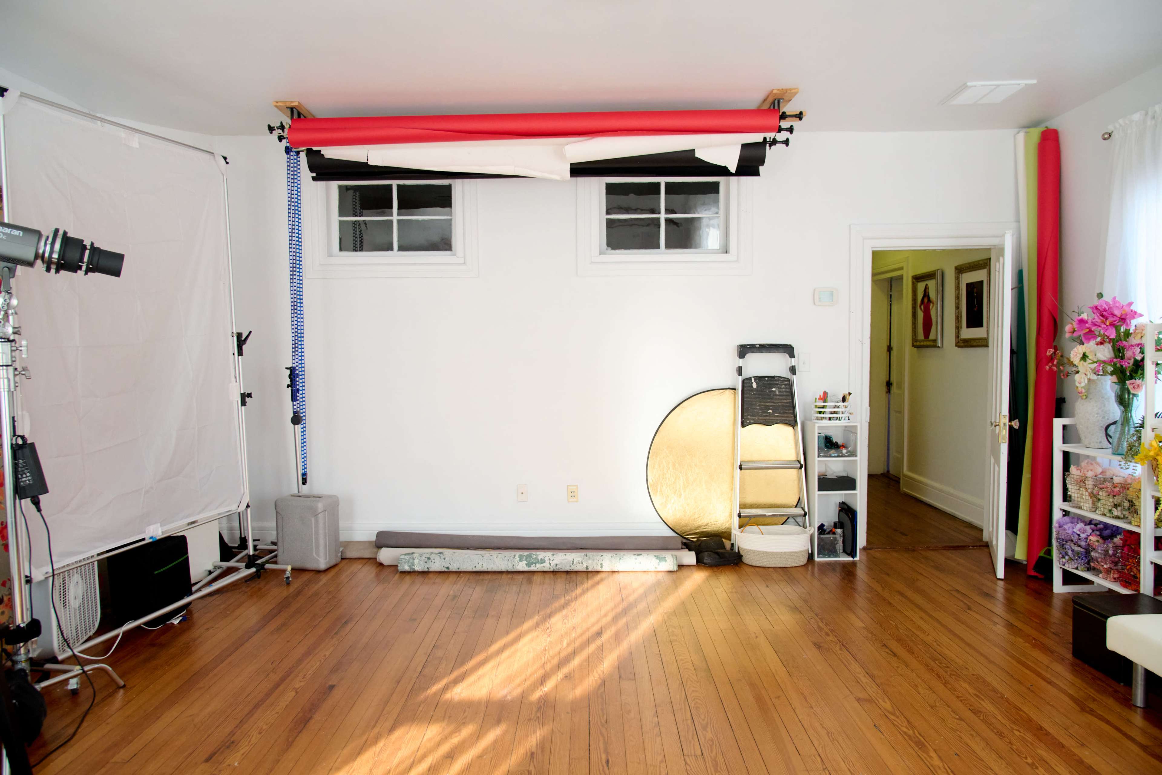 Photography studio with multiple rooms and beautiful natural light Image in Glen Allen, Glen Allen, VA