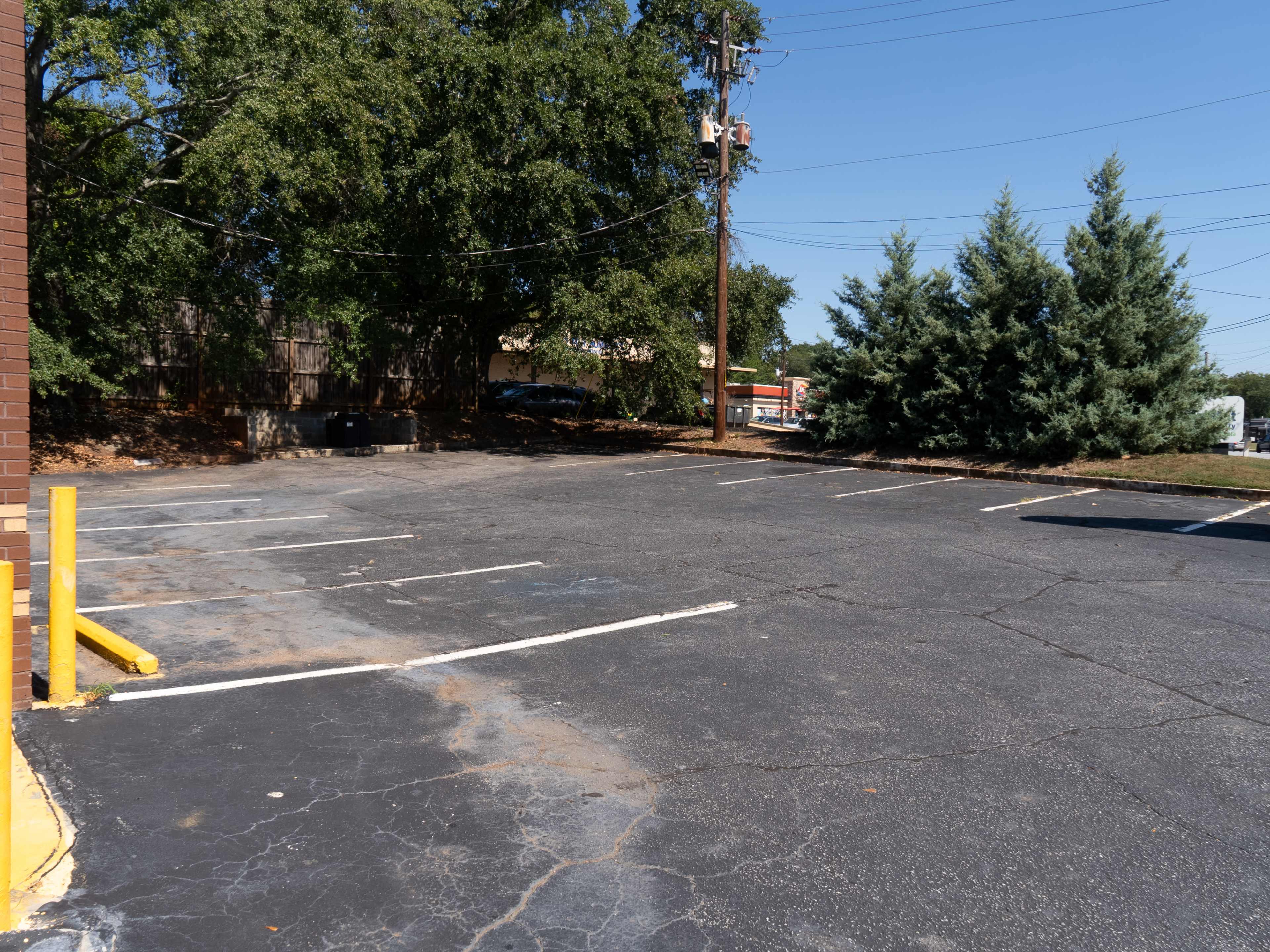 Restaurant space near The Battery Image in Williams Park, Smyrna, GA