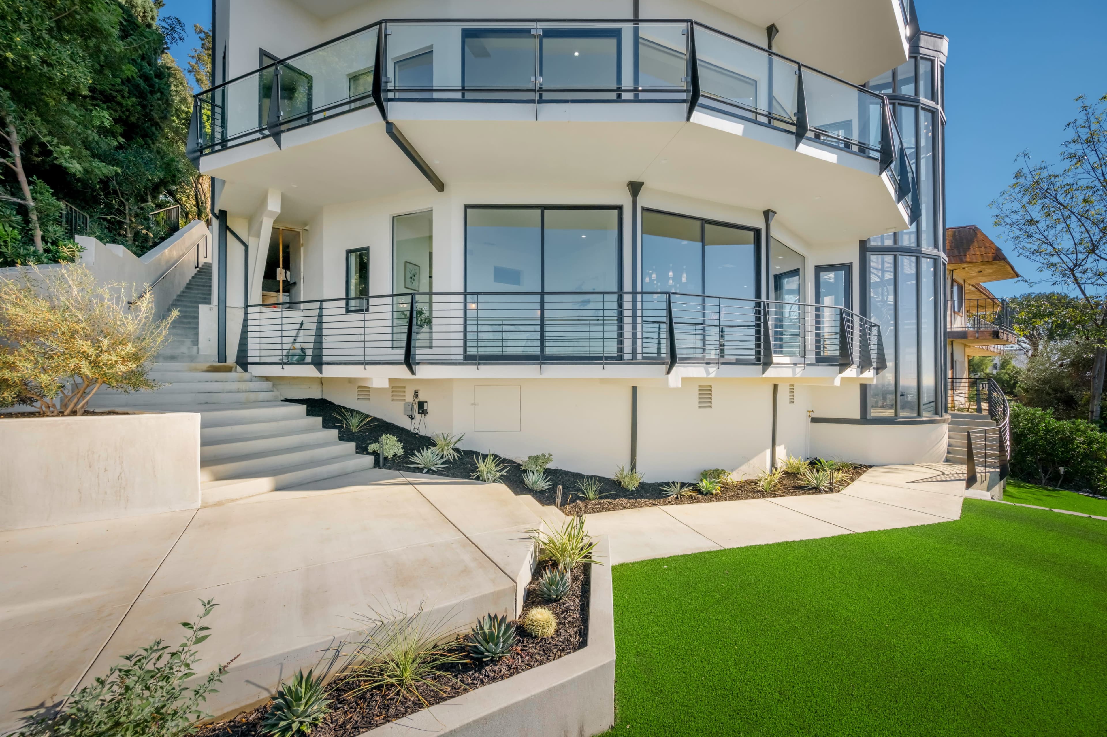 The Halo House Image in , Santa Ana, CA