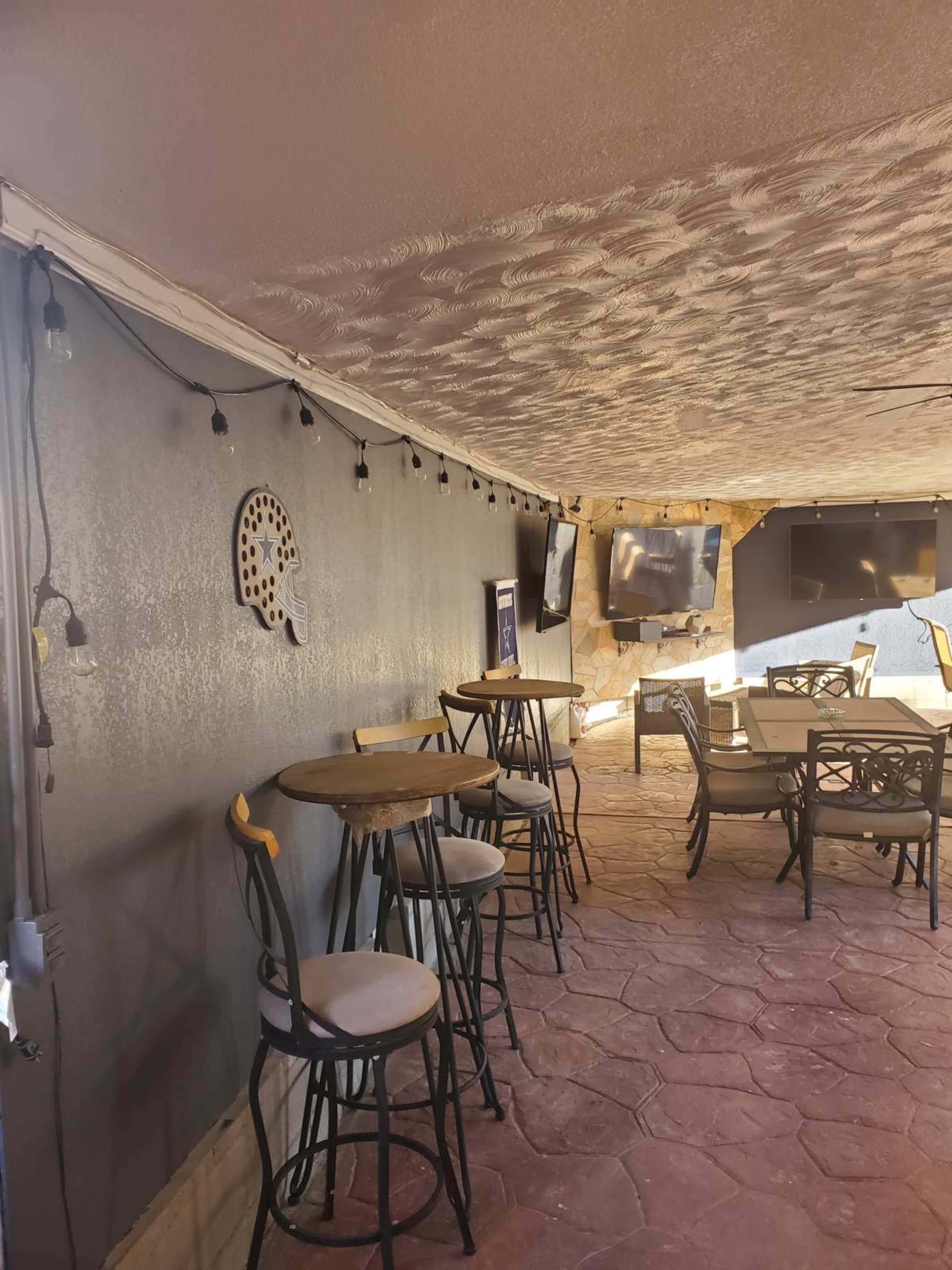 Da PUB Image in Palmdale, Palmdale, CA