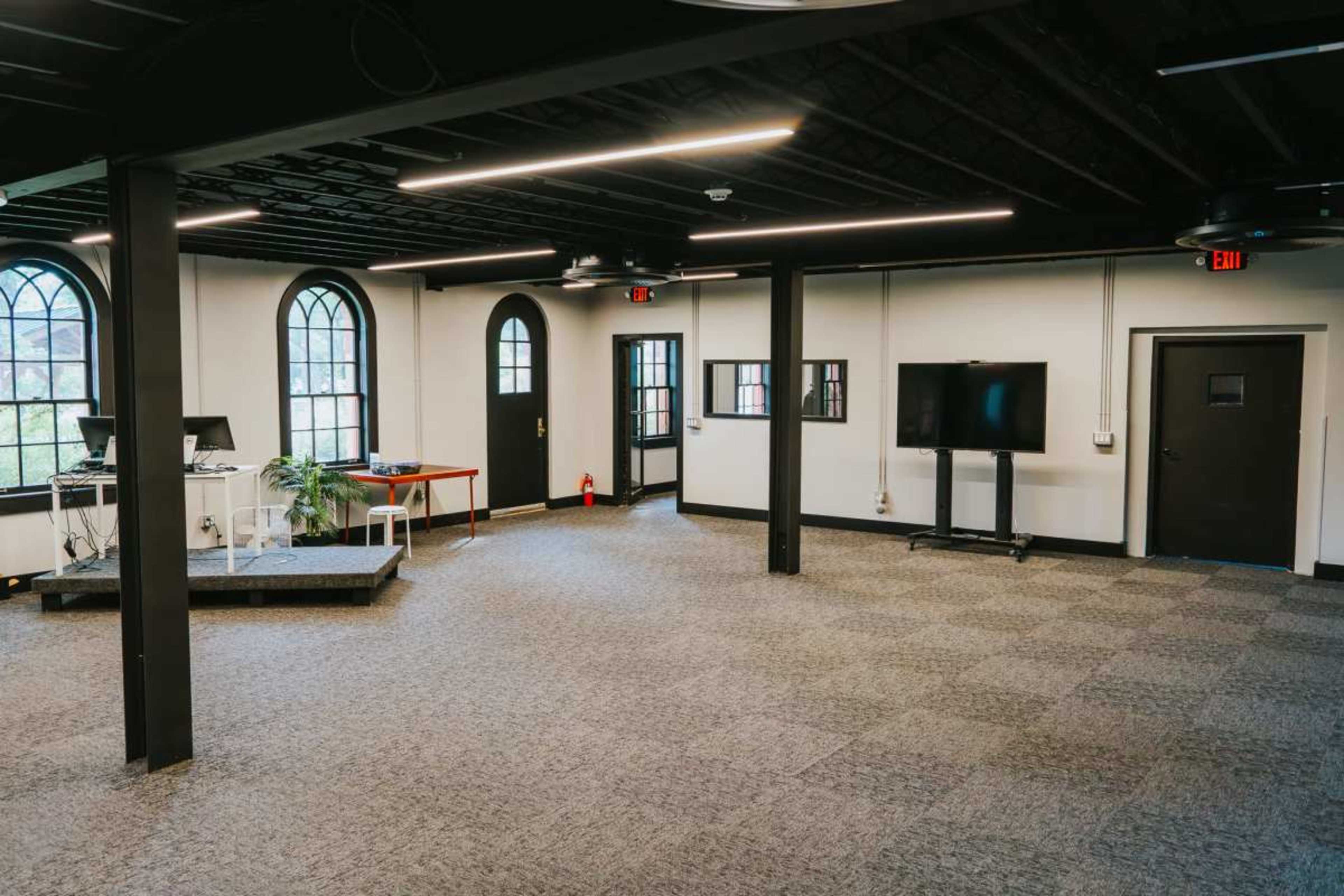 1600 sqft of Live Event and Rehearsal Space Image in North Winton Village, Rochester, NY