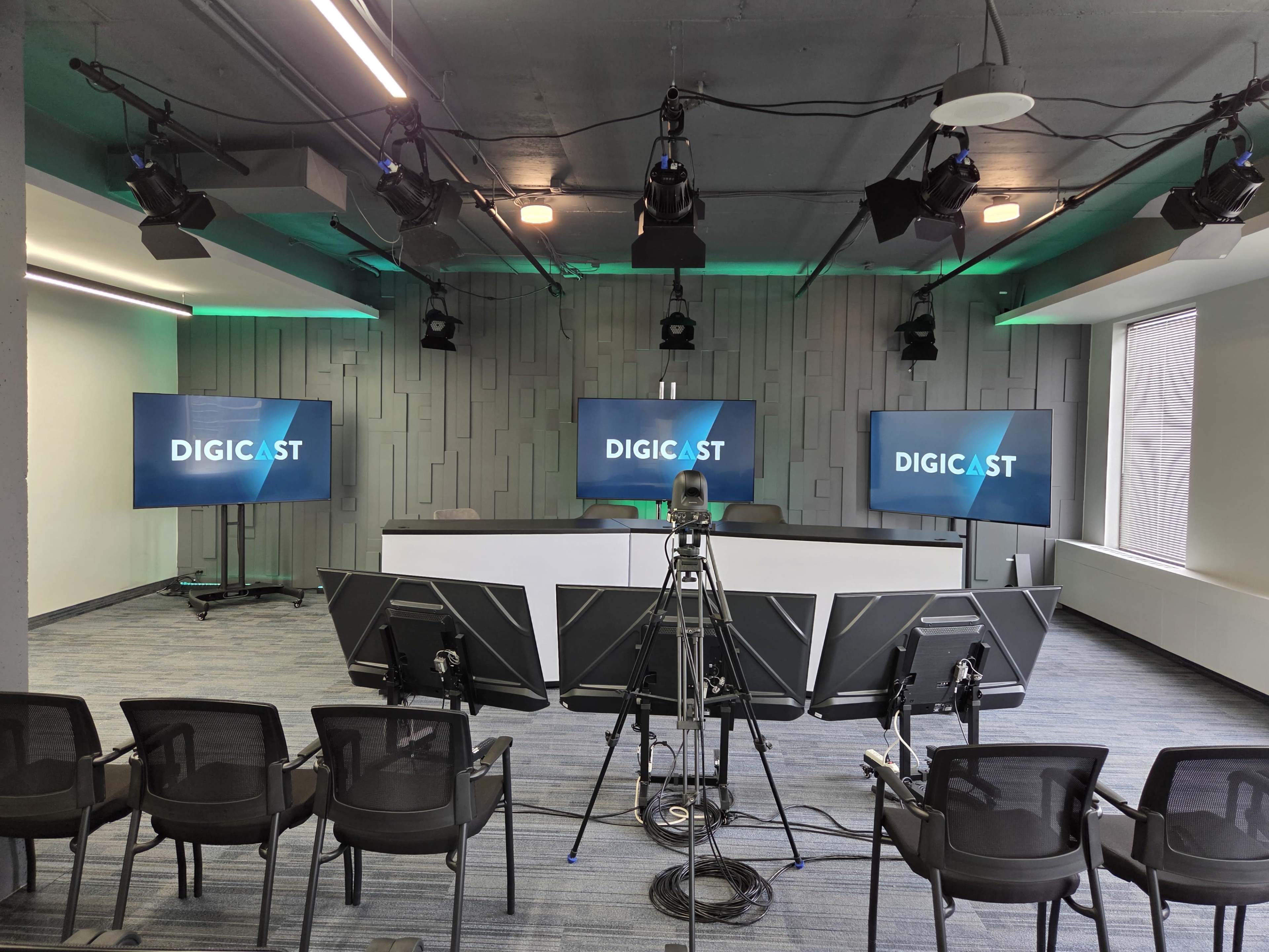 Executive Briefing Centre Image in Garden District, Toronto, ON