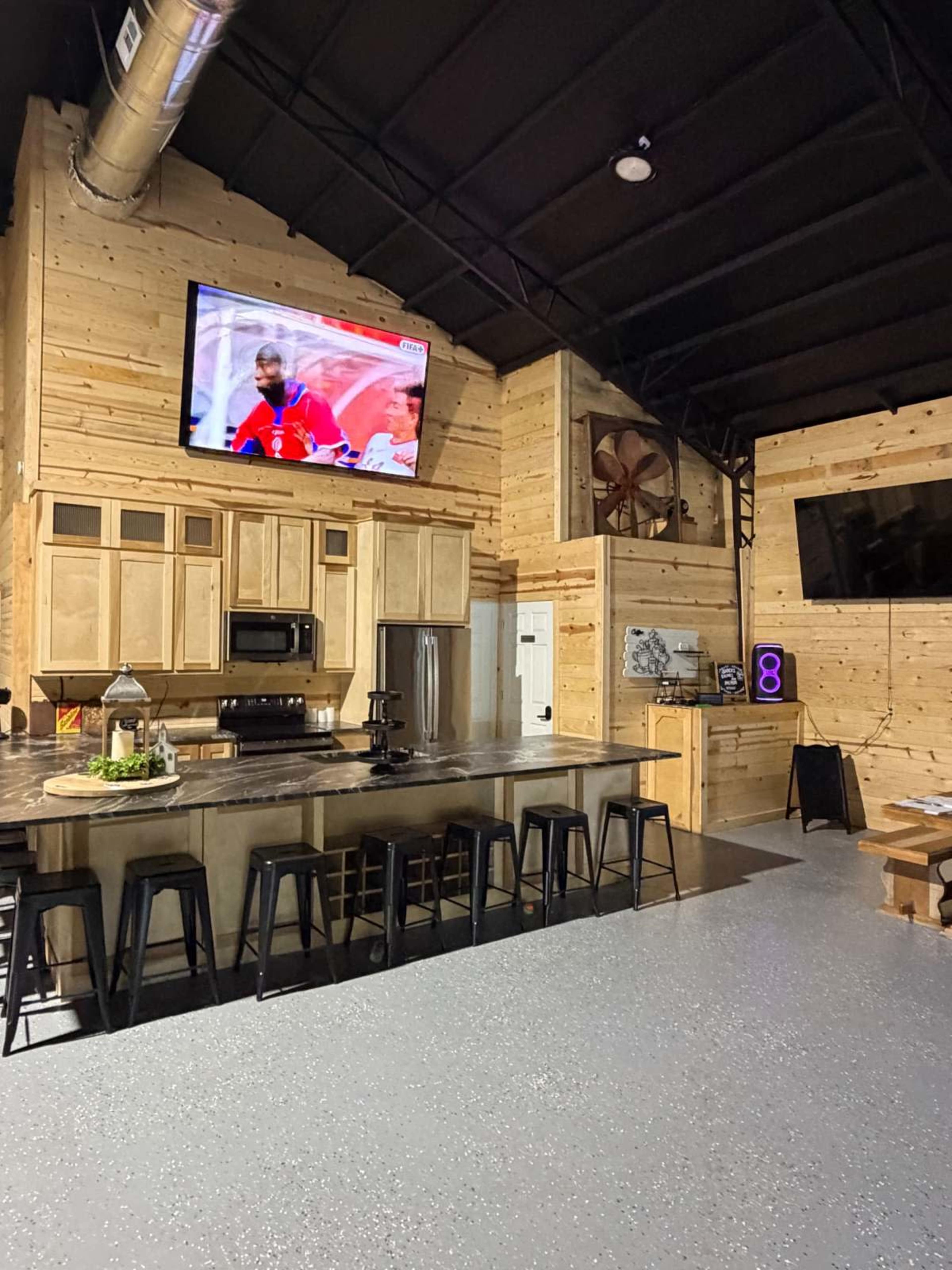 Event Venue Fun or Formal for everyone! Image in West Fork, Wes Fork, AR