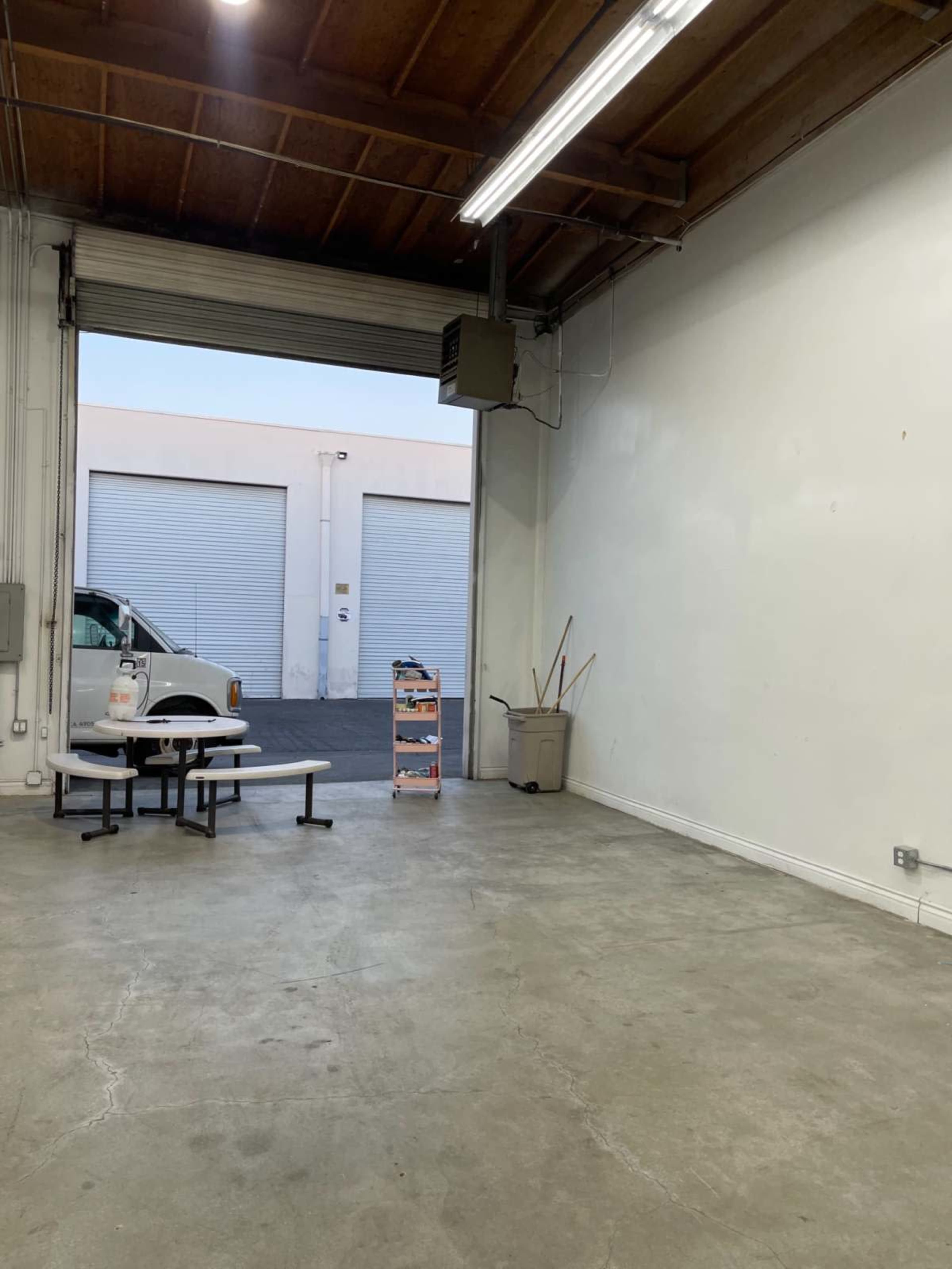 White Warehouse with High Ceilings  Creative Space Image in Cudahy, Cudahy, CA