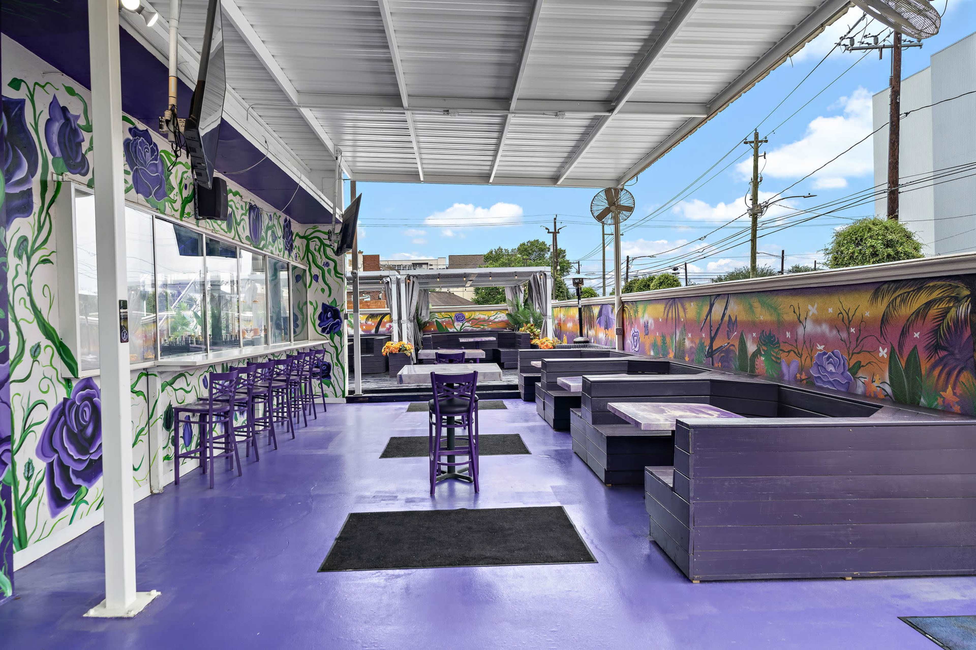 (PATIO LOUNGE) Downtown lounge event space with artistic scenery Image in Rice Military, Houston, TX