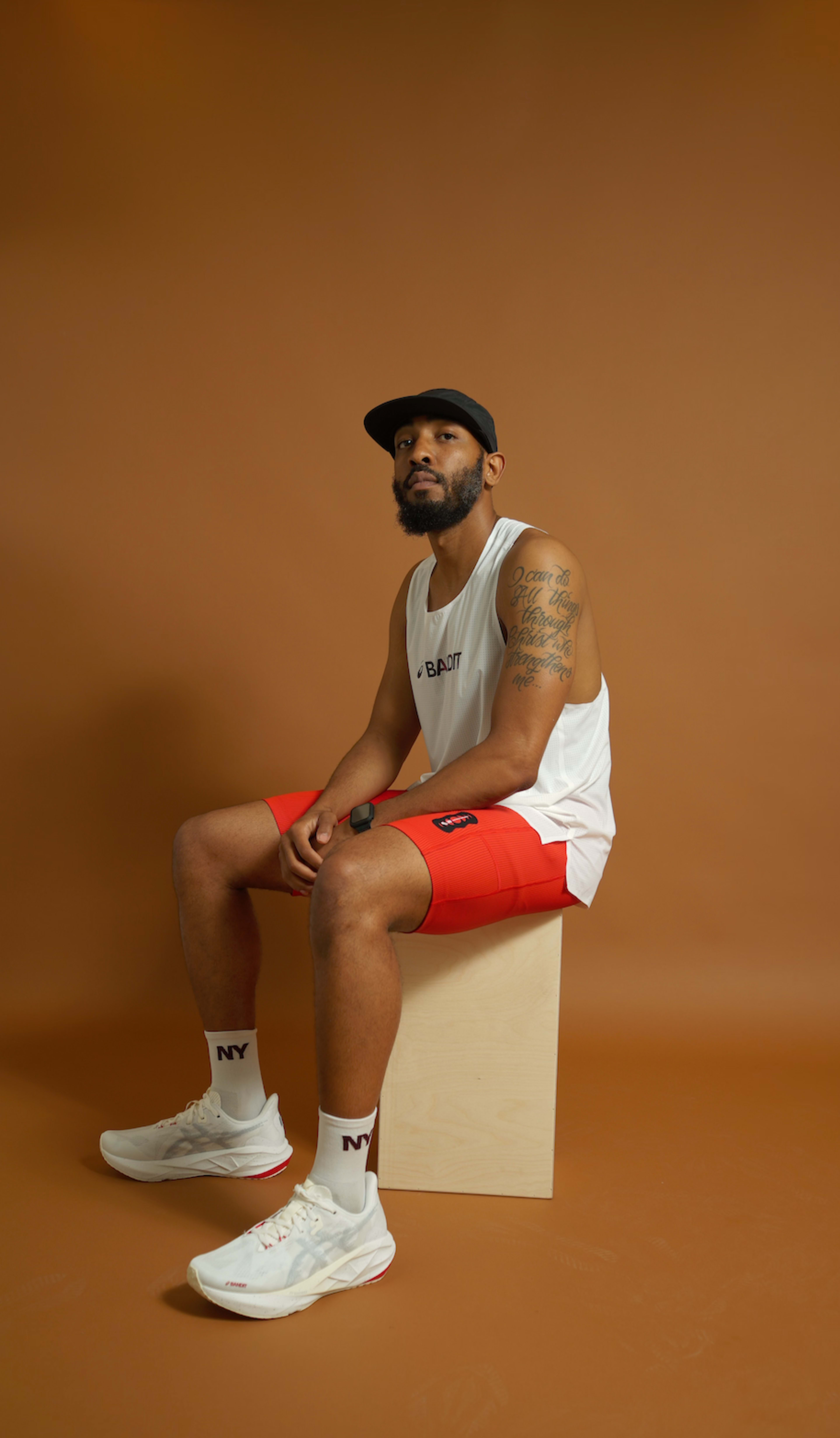 Minimalist Photo Studio w/ Bold Backdrops & Cozy Lounge – Perfect for Creatives Image in Dallas Downtown Historic District, Dallas, TX