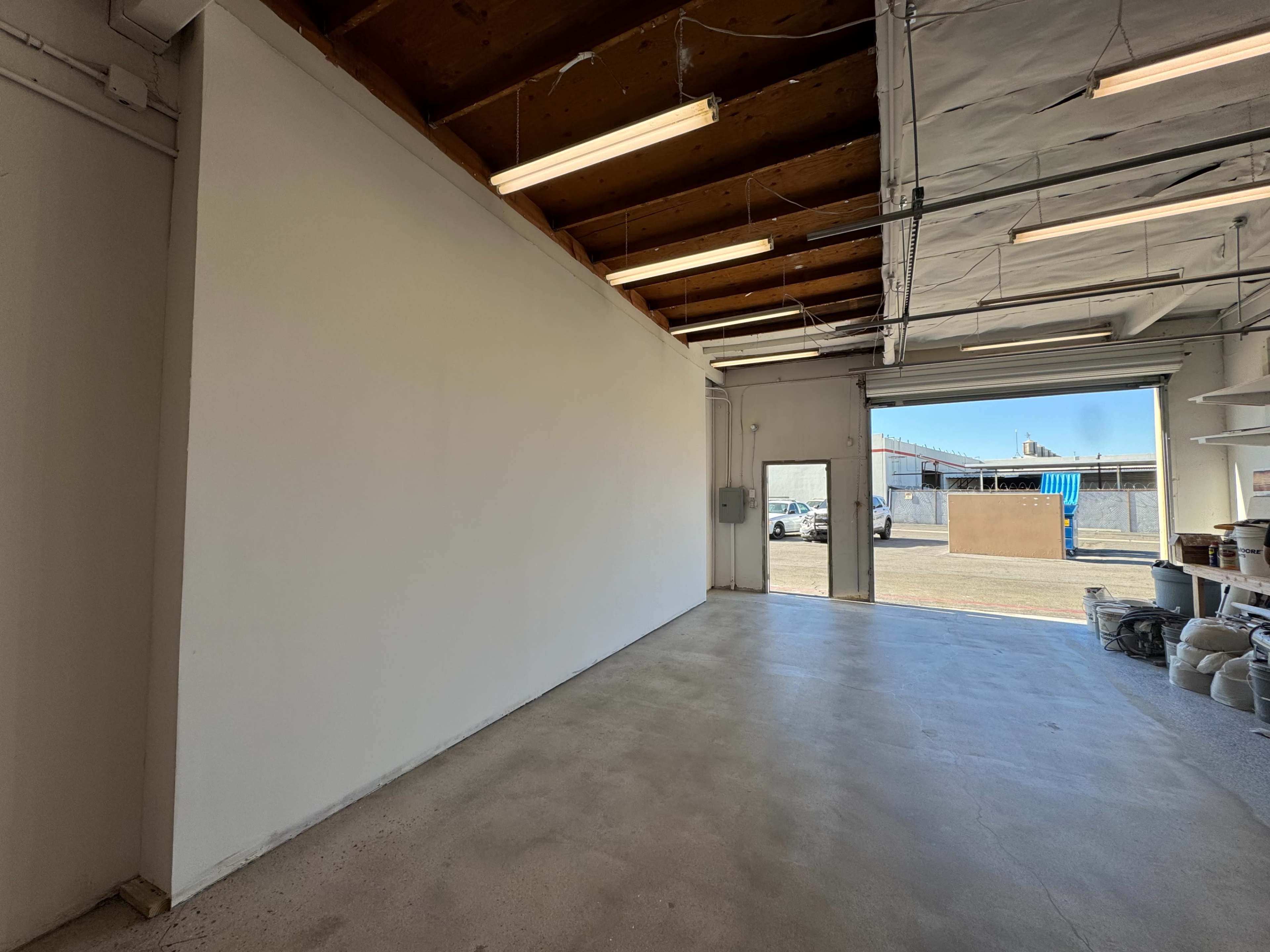 Studio "M" 10' x 20' wall, Natural Day light and Night time studio,  Props and lights included Image in Fullerton, Fullerton, CA