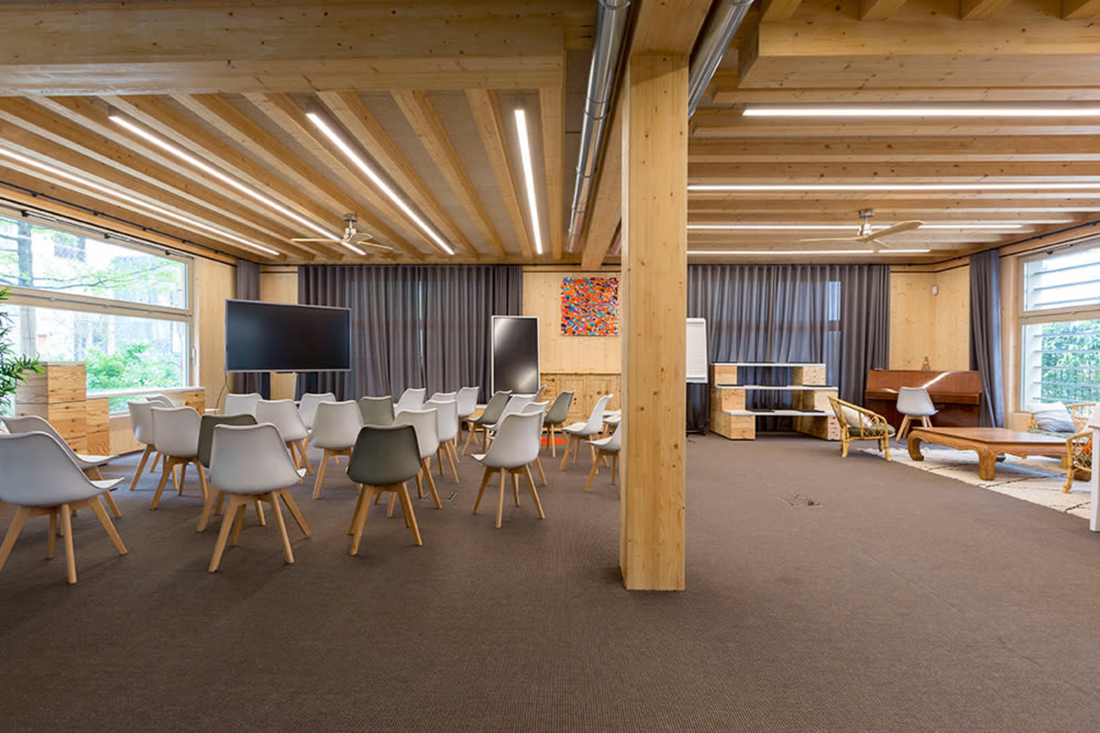Salles de 150m² dans bâtiment éco-responsable au cœur de Confluence Image dans La Confluence, Lyon, 