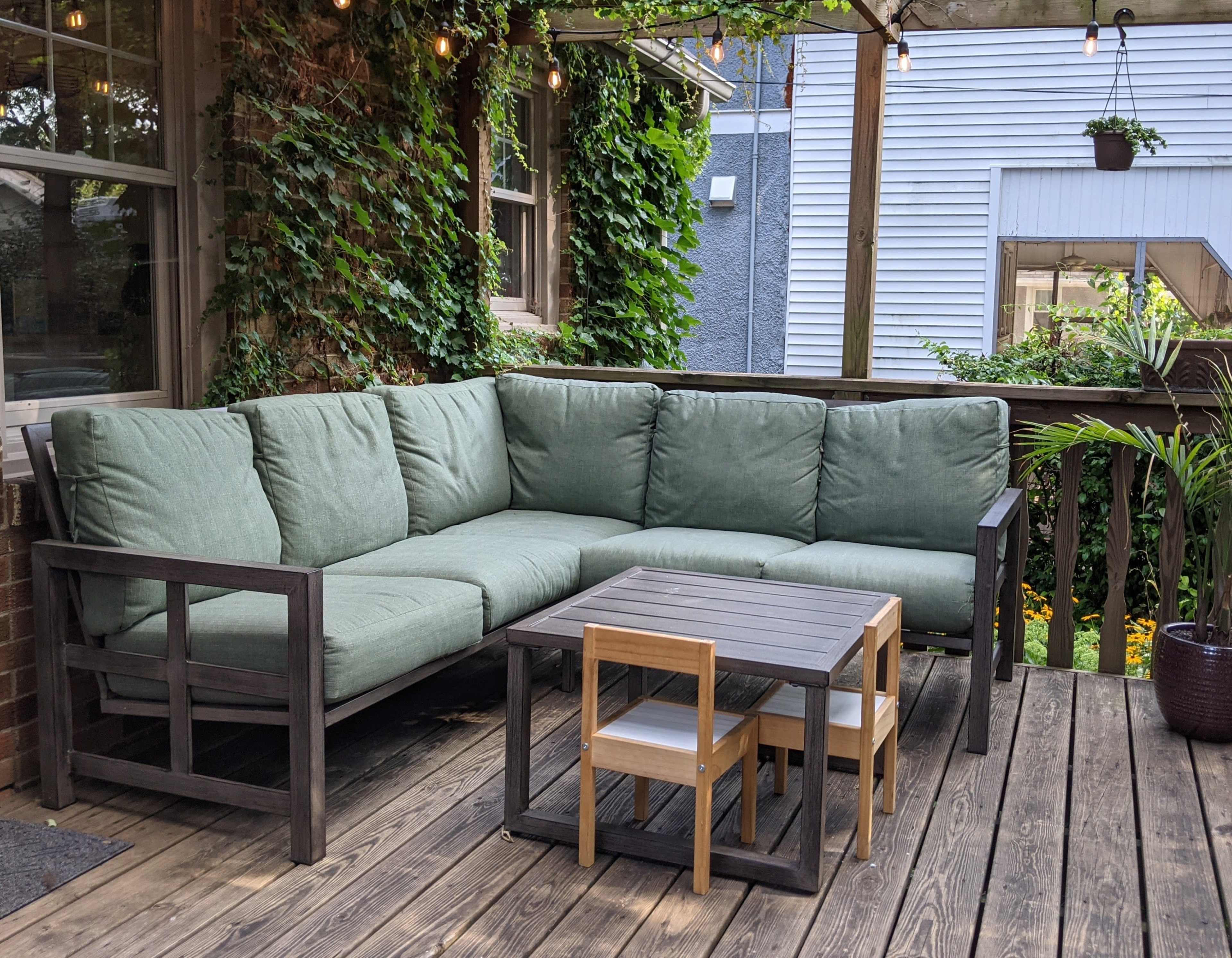 Outdoor Meeting Space in Beaverdale with Pergola Porch Image in Drake, DES MOINES, IA