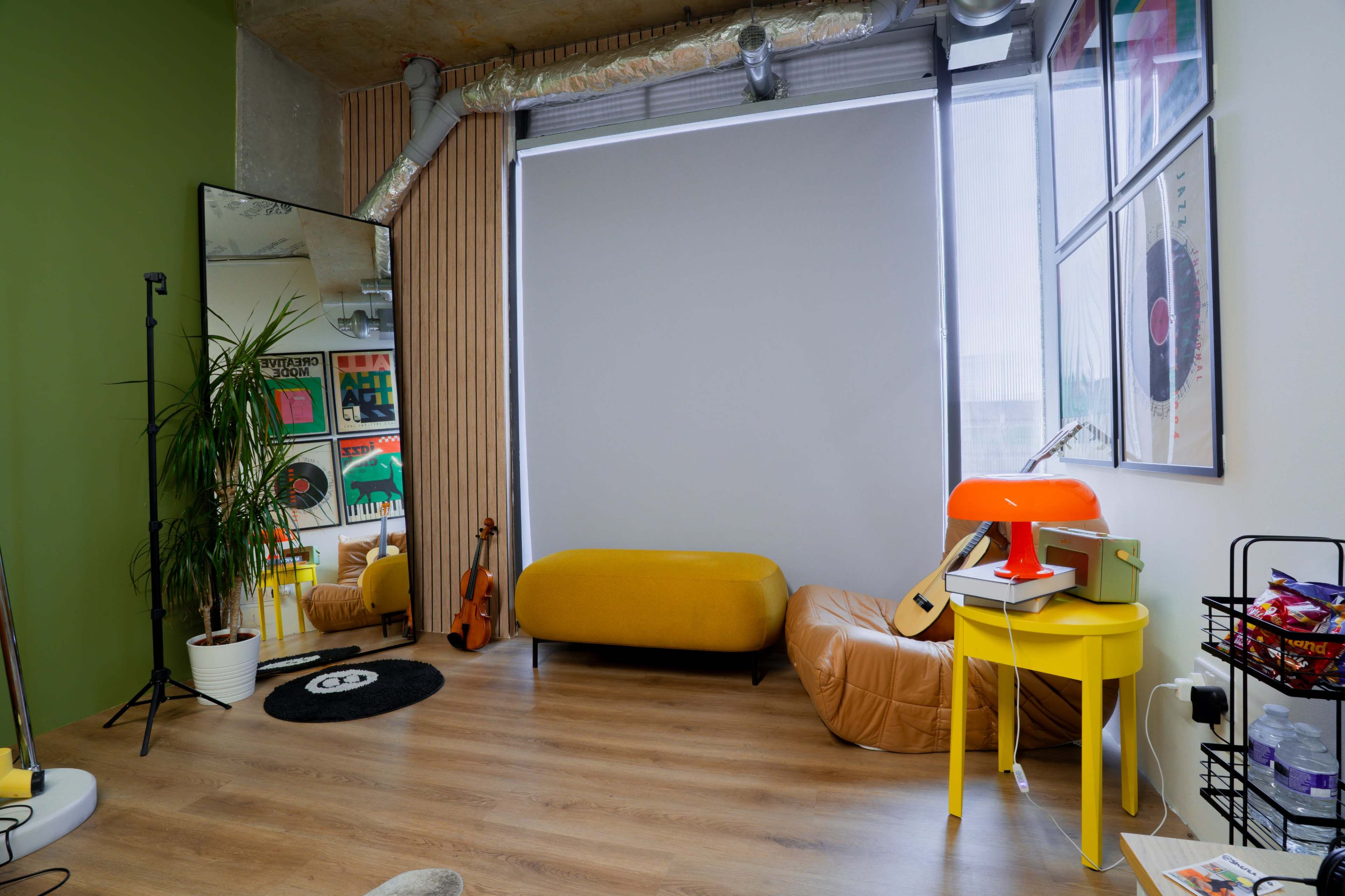 Retro-Modern Content Studio in East London Image in Bromley By Bow, London, United Kingdom, ENG