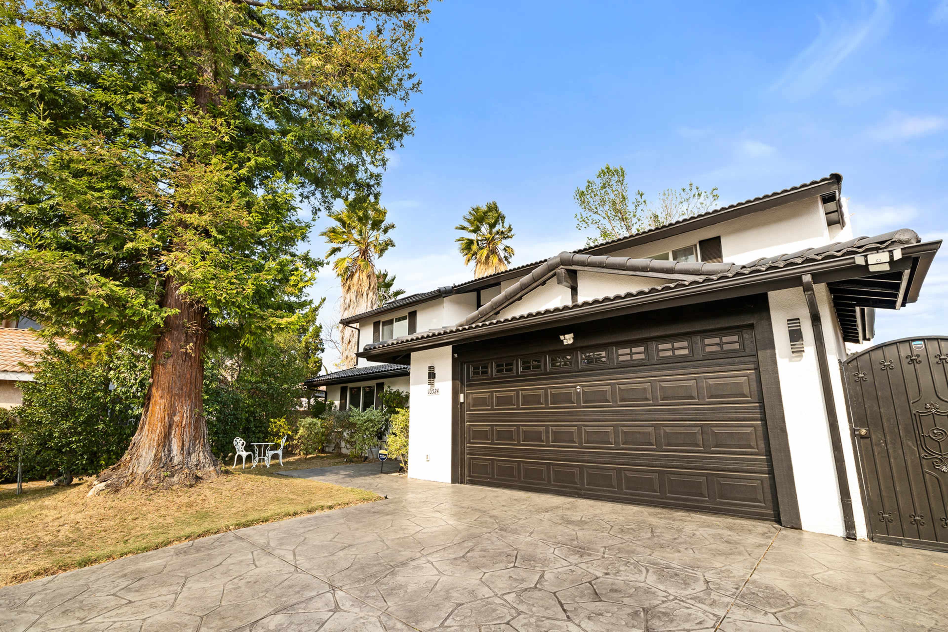 Luxury Wedding Estate with Pool and Gazebo Image in Chatsworth, Chatsworth, CA