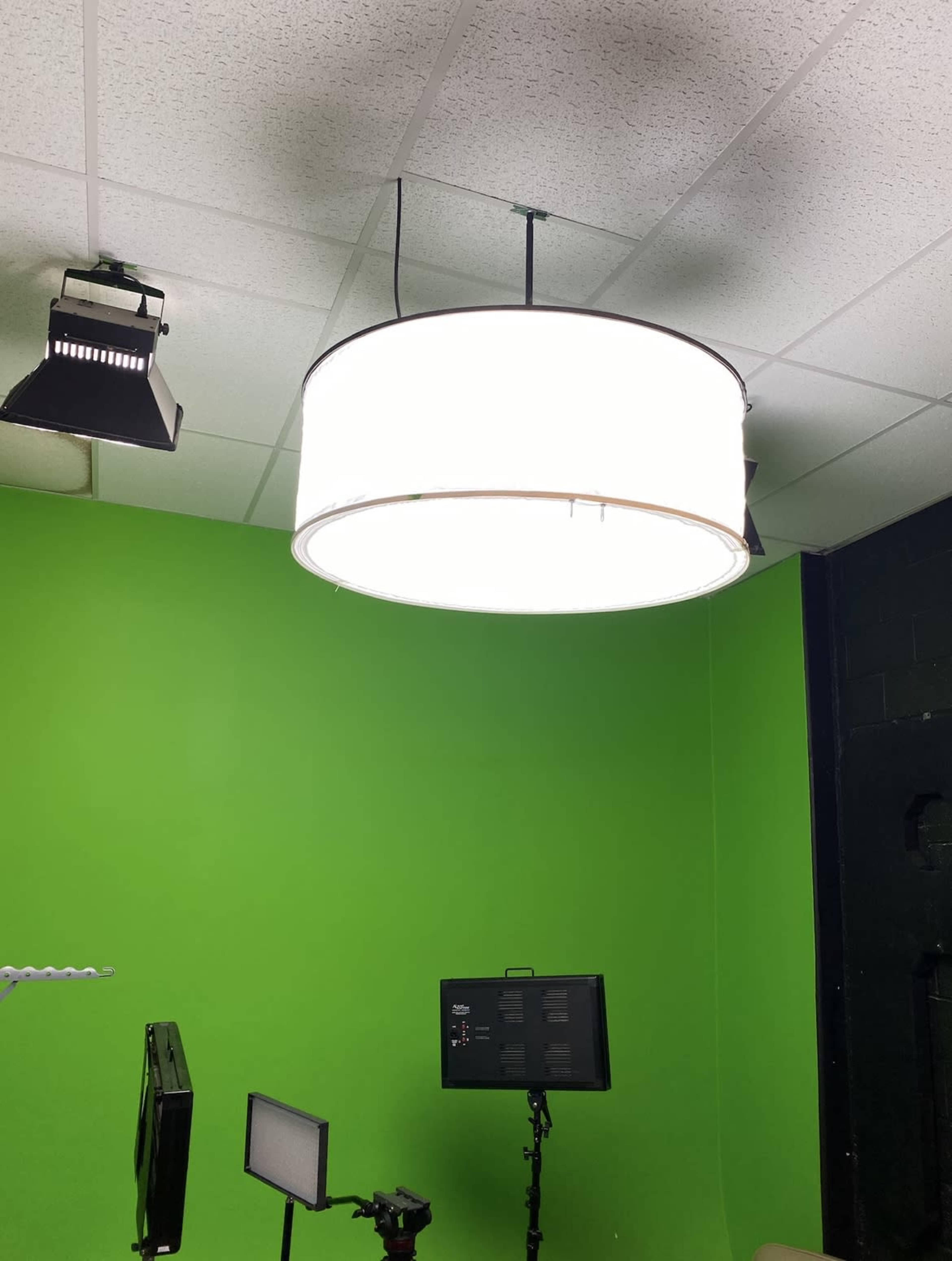 .	All-in-One Podcast & Video Studio w/ Green Screen + Lighting Image in Harrisburg, Harrisburg, PA