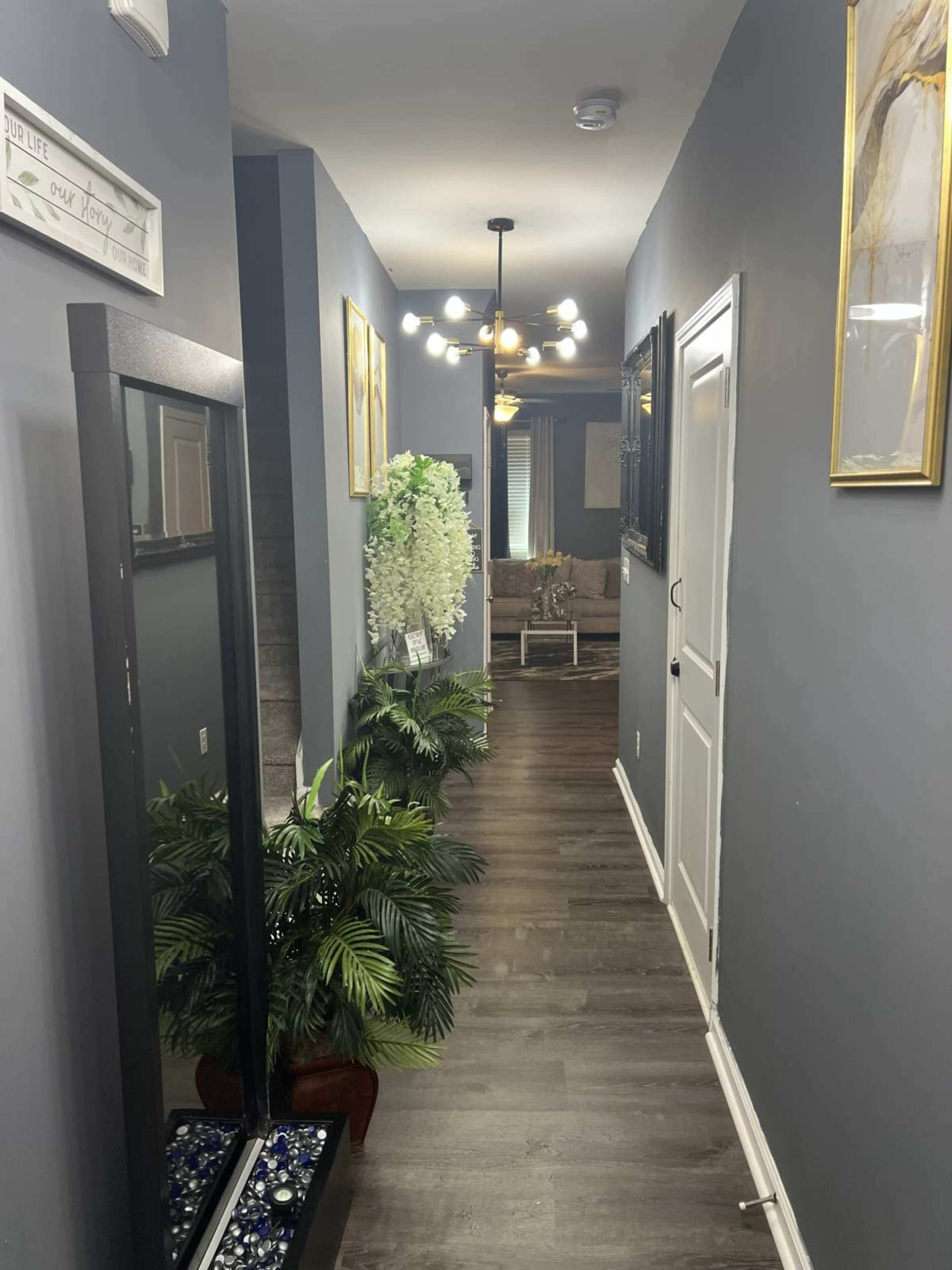 Airport Getaway Image in Greenbriar, atlanta, GA