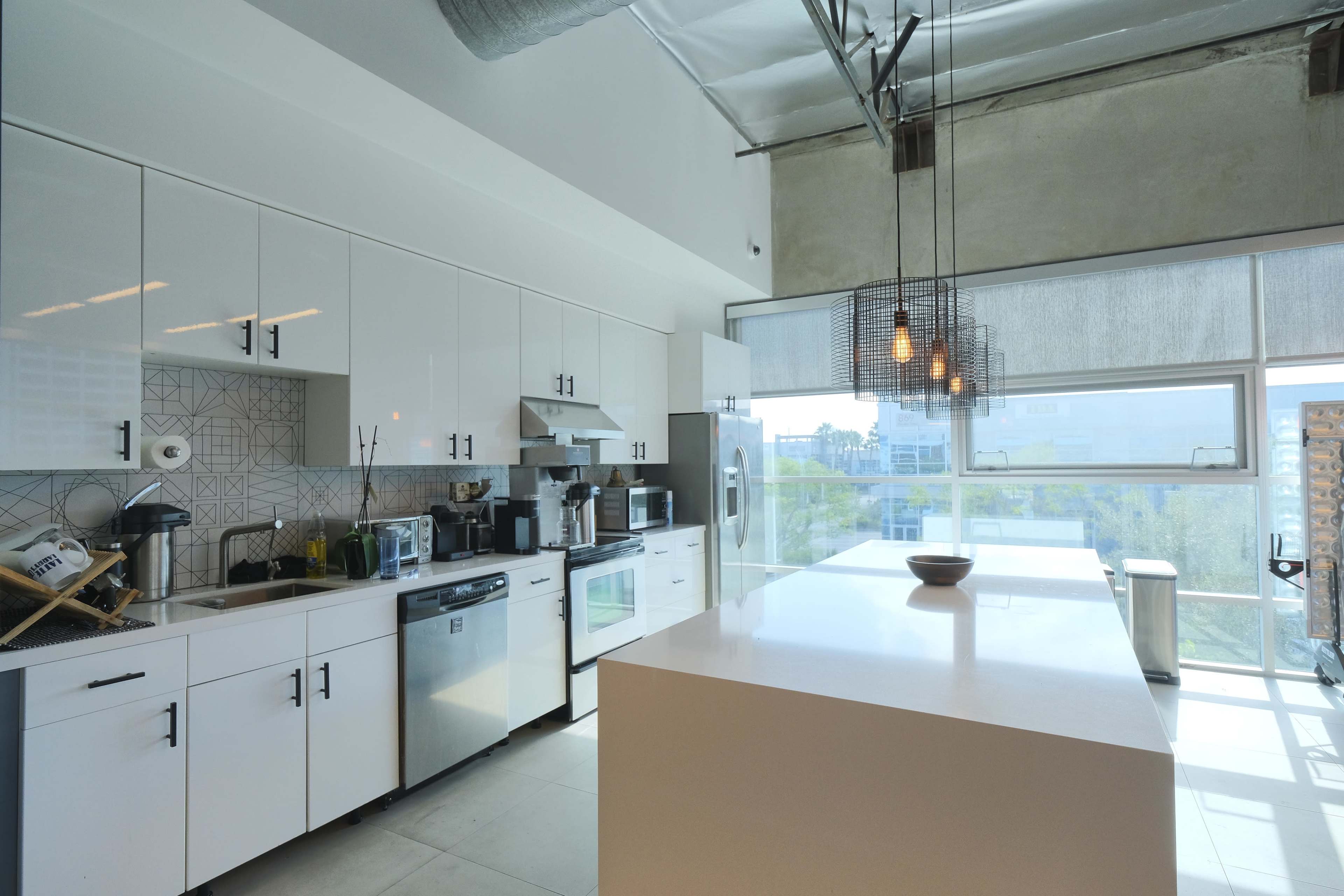 BRIGHT & MODERN 4.600 SQFT EL SEGUNDO OFFICE SPACE Image in , El Segundo, CA