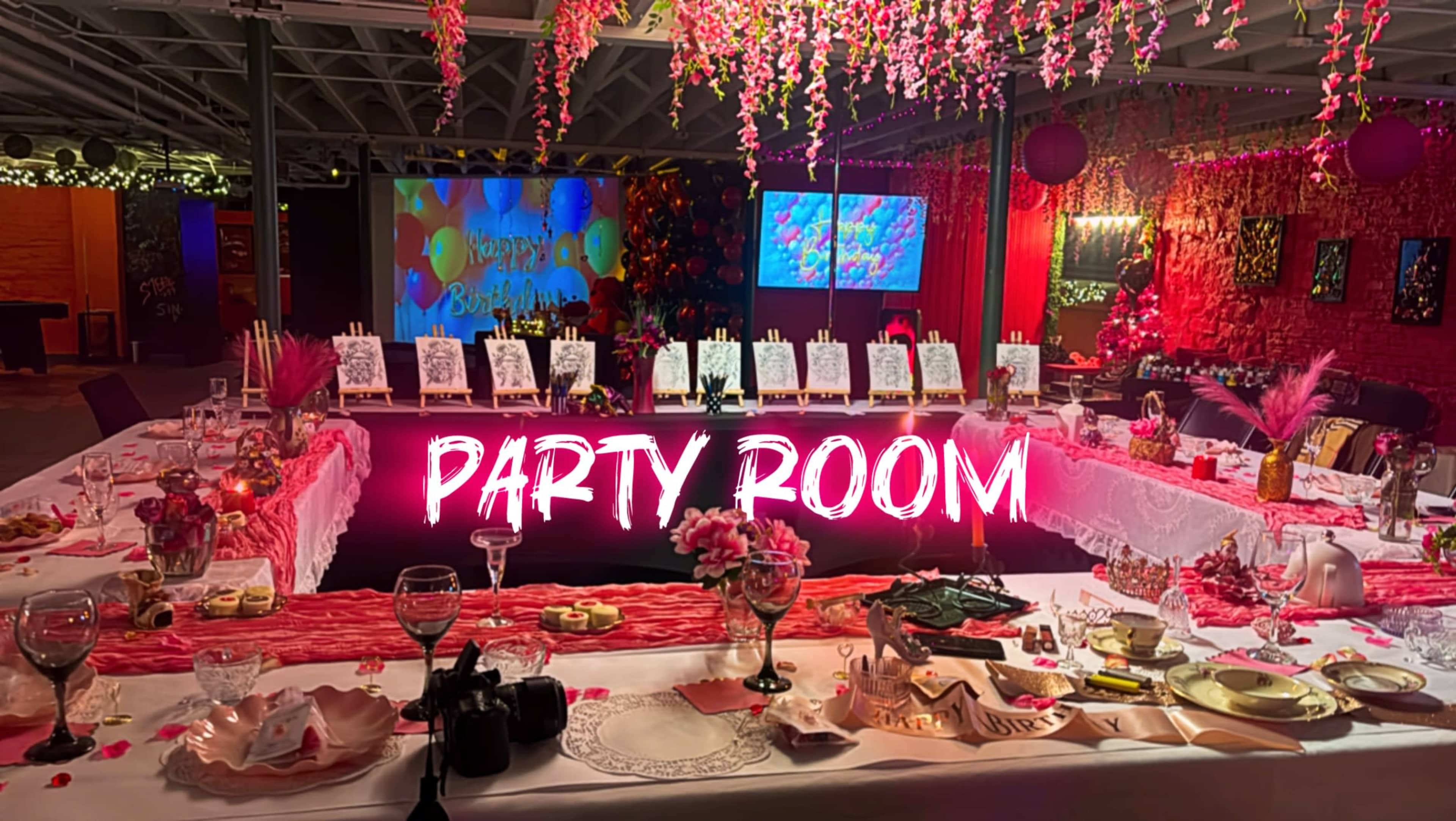 🩷Babe Cave 🩷 Enchanting Subterranean Creative Space Image in West Town, Chicago, IL