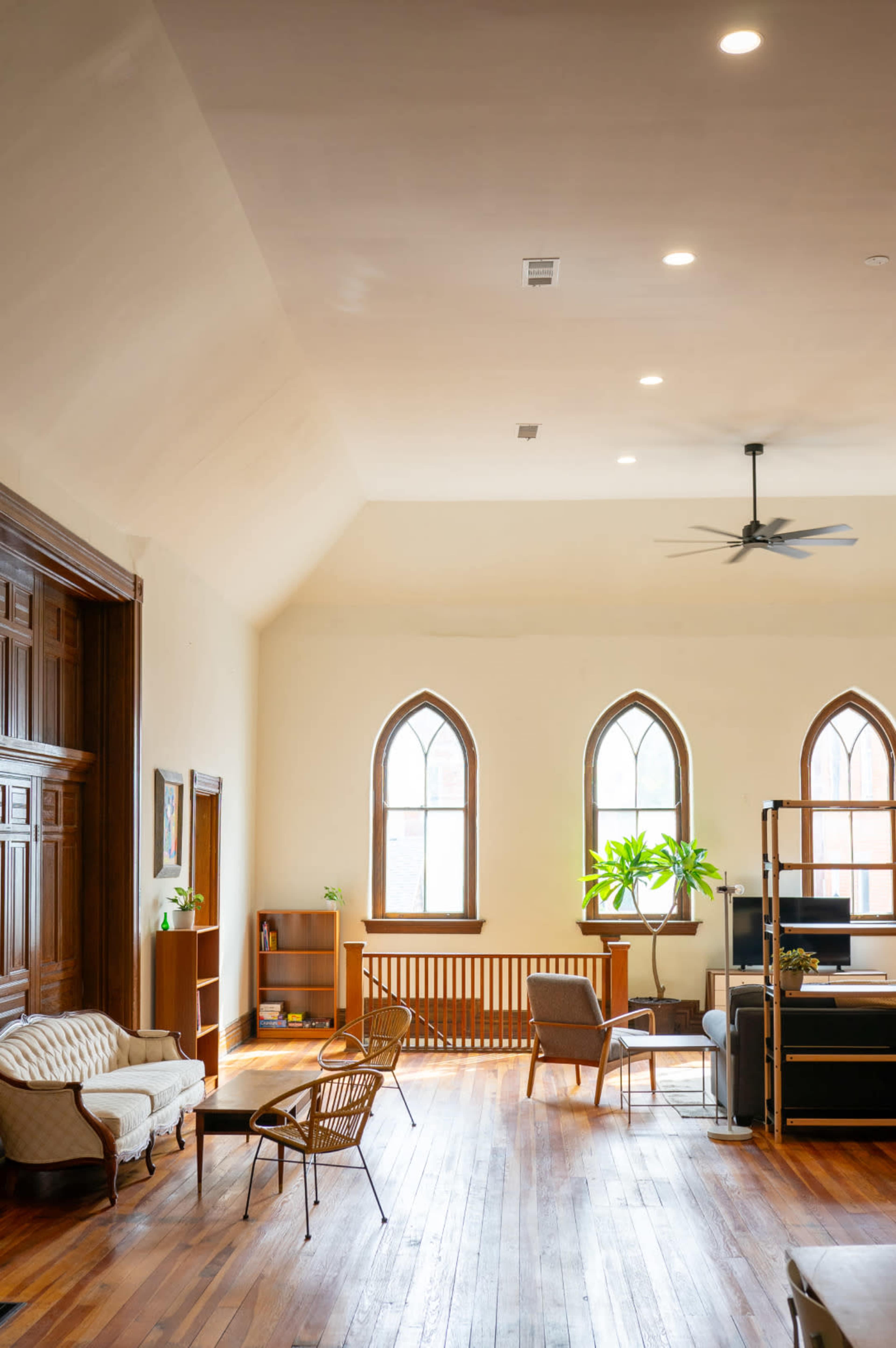 Beautiful huge renovated Church with unique features, and tons of natural light Image in Covington, covington, KY